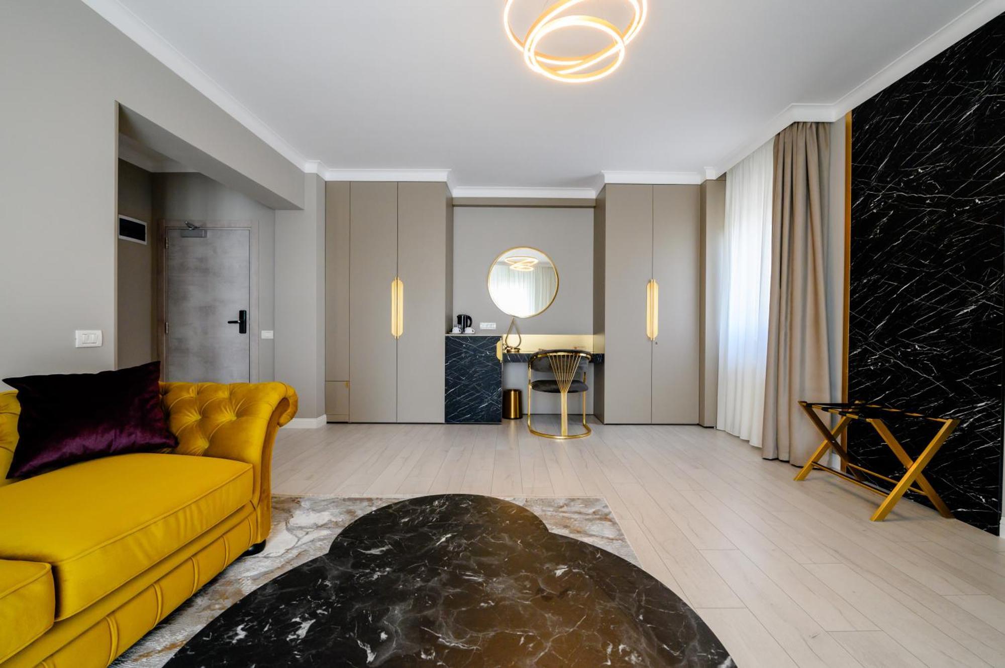 Elitte & 3* Bucharest