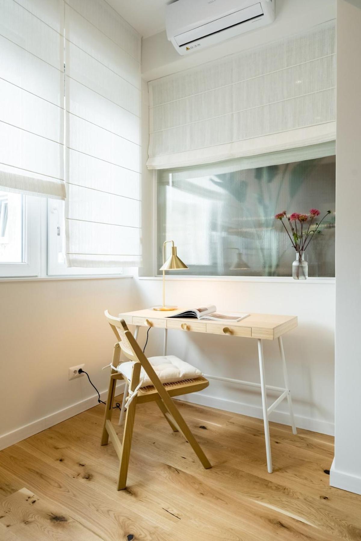 Apartment Stunning Park View I 40sqm Terrace L 3bdr L 140sqm Bucharest