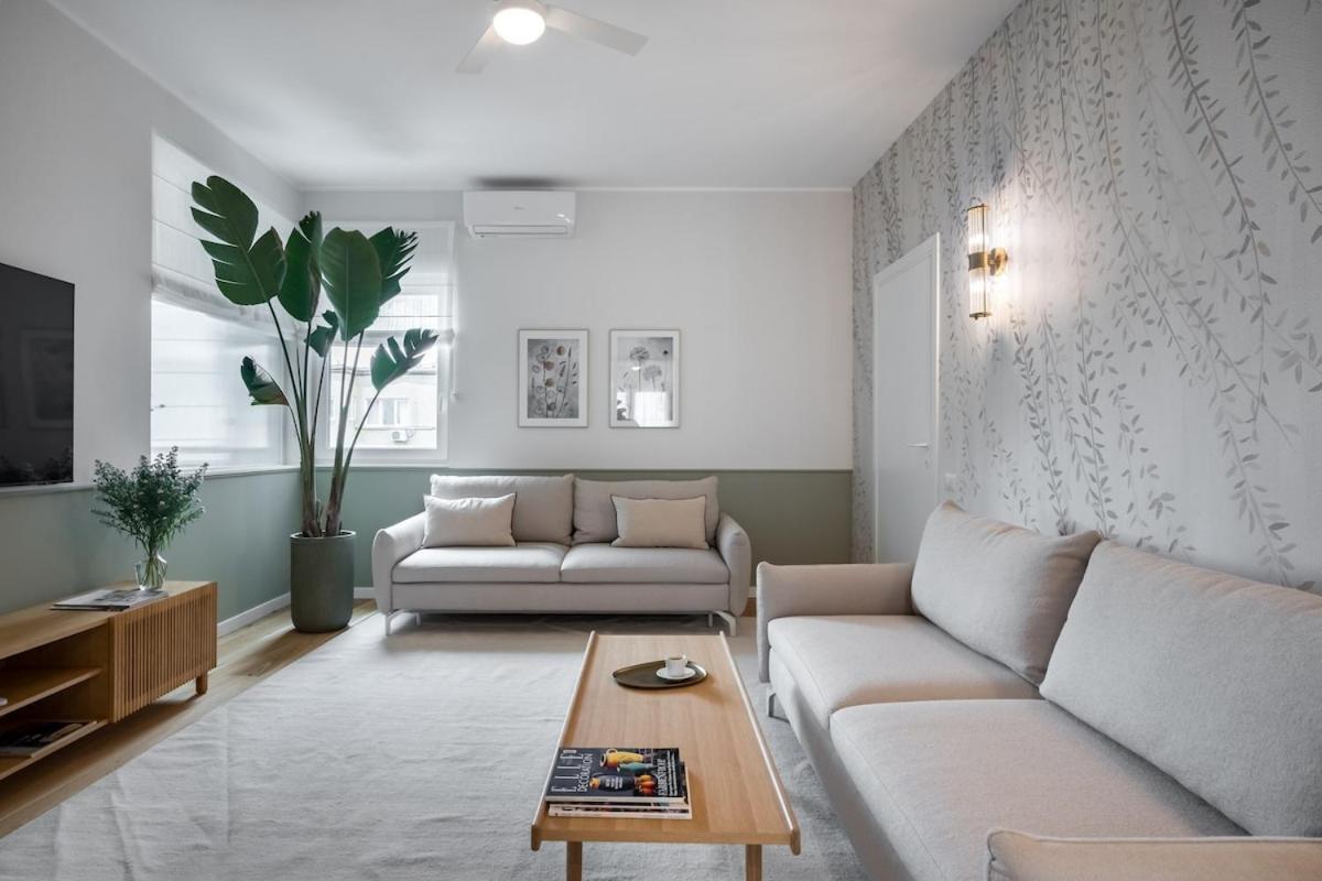 Stunning Park View I 40sqm Terrace L 3bdr L 140sqm