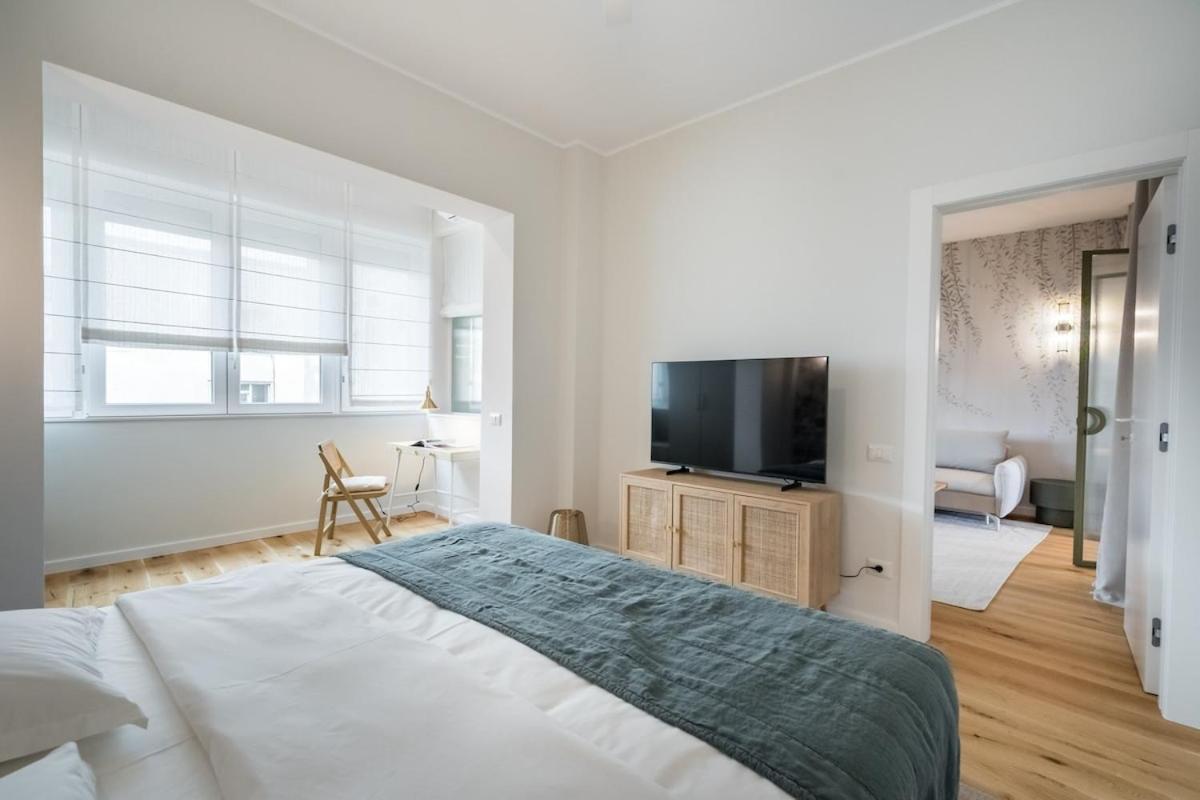 Stunning Park View I 40sqm Terrace L 3bdr L 140sqm *