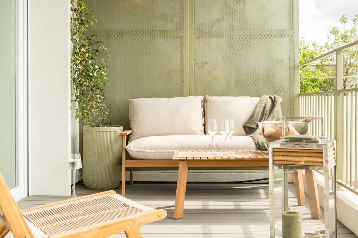 Stunning Park View I 40sqm Terrace L 3bdr L 140sqm Apartment