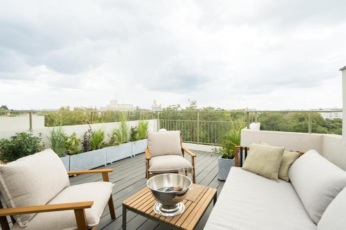 Stunning Park View I 40sqm Terrace L 3bdr L 140sqm Apartment