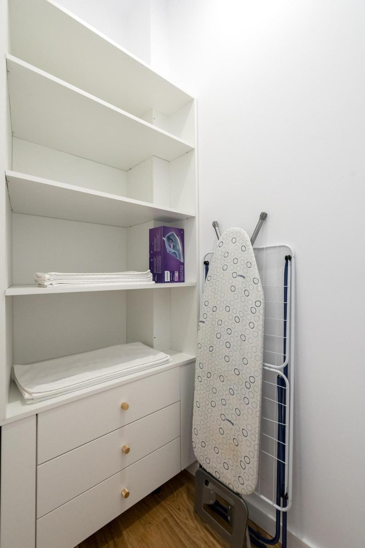 Apartment Stunning Park View I 40sqm Terrace L 3bdr L 140sqm Bucharest