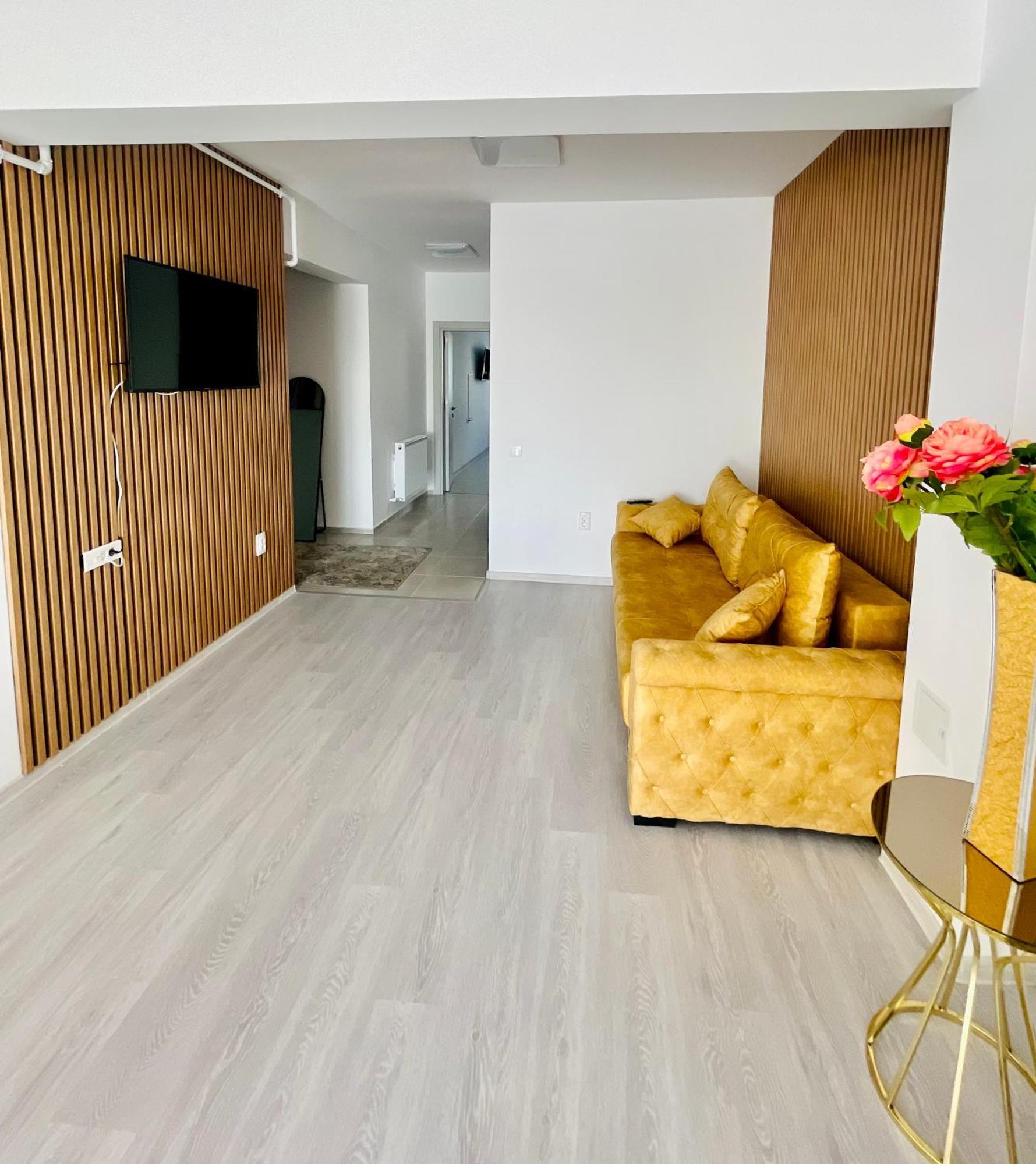 Apartment Gold House