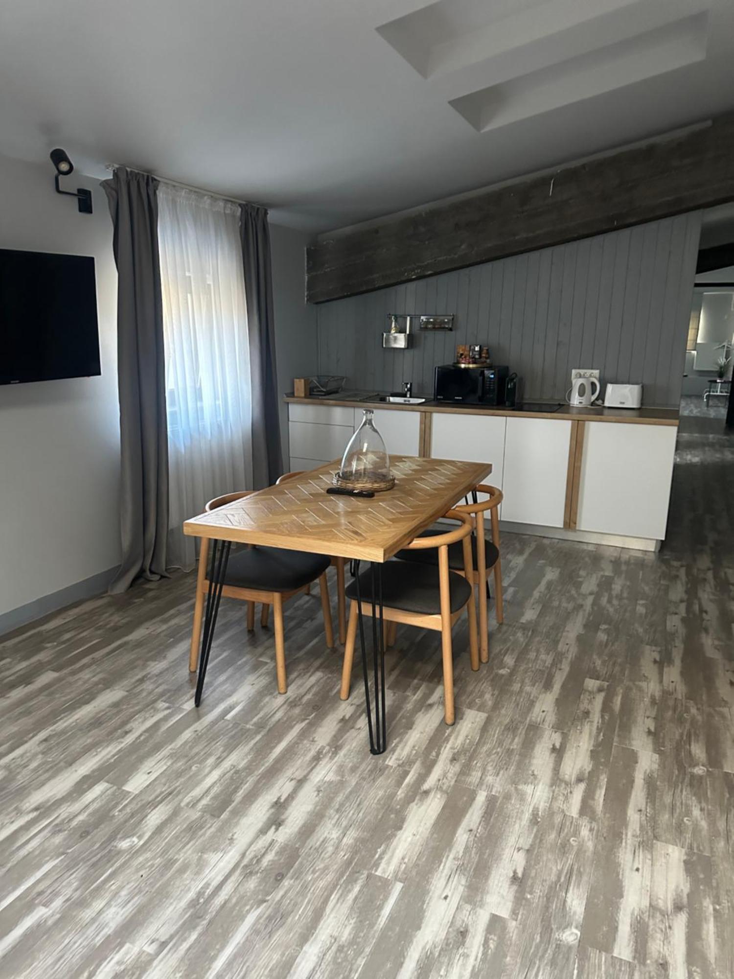 Apartament Marvellous 2 Bedrooms Attic In The Old Town Bucureşti