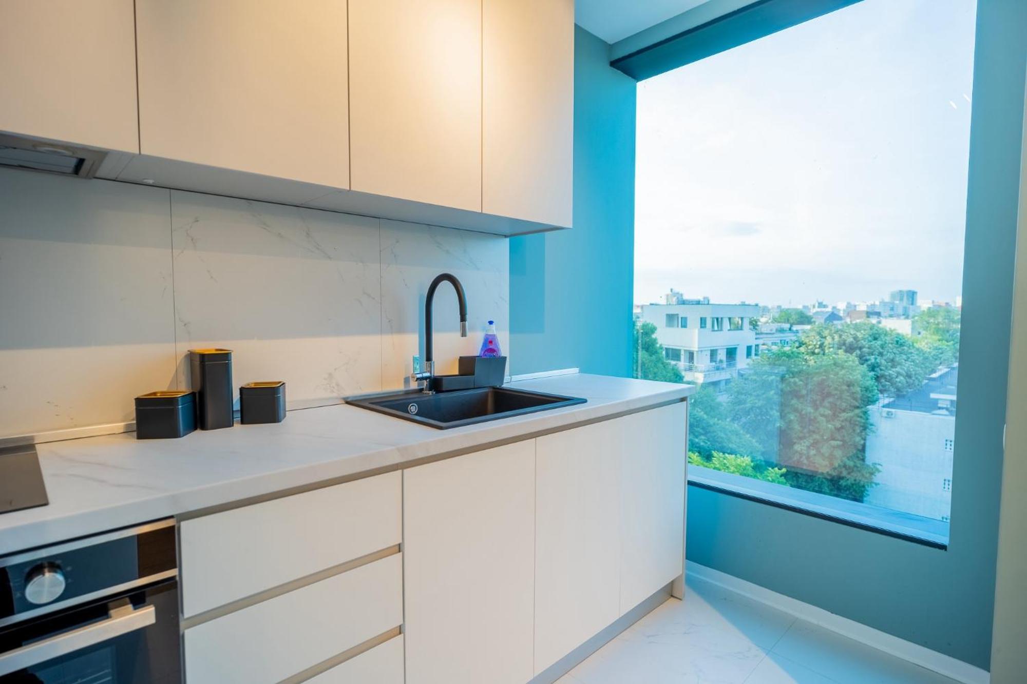 One Mircea Eliade - Luxurious With Panoramic And Park View * Bucharest