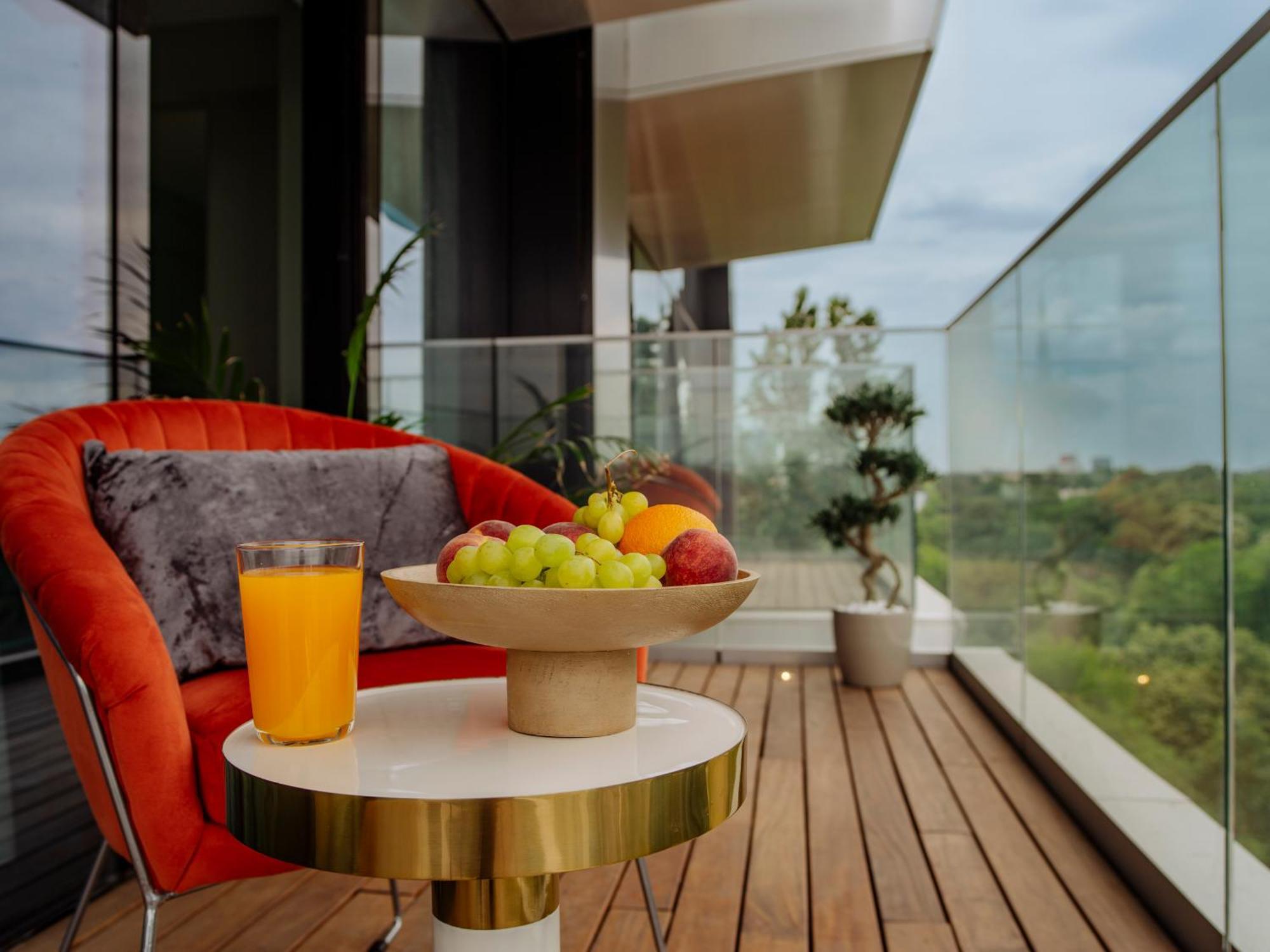 One Mircea Eliade - Luxurious With Panoramic And Park View * Bucharest