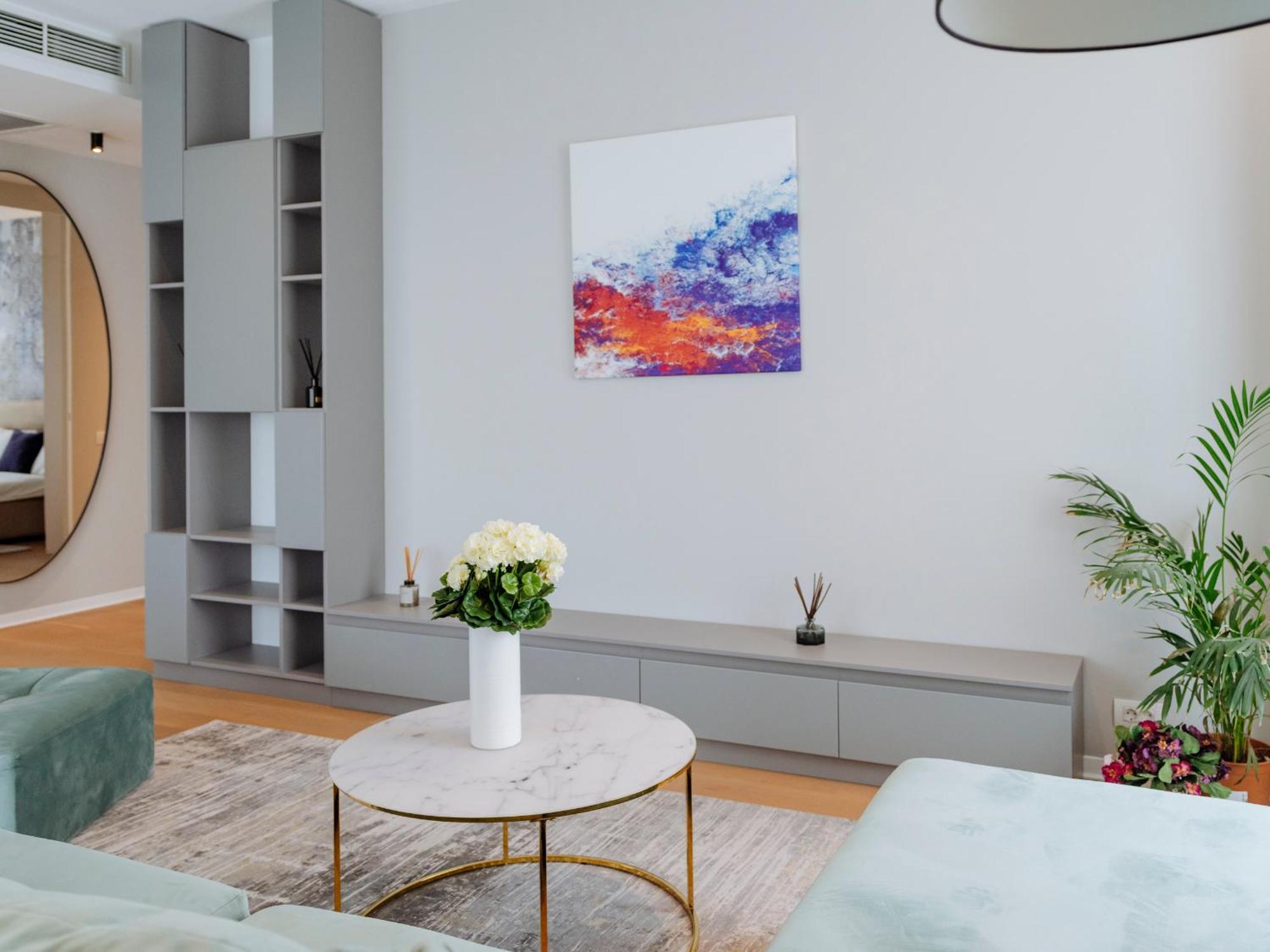 One Mircea Eliade - Luxurious With Panoramic And Park View Apartment Bucharest