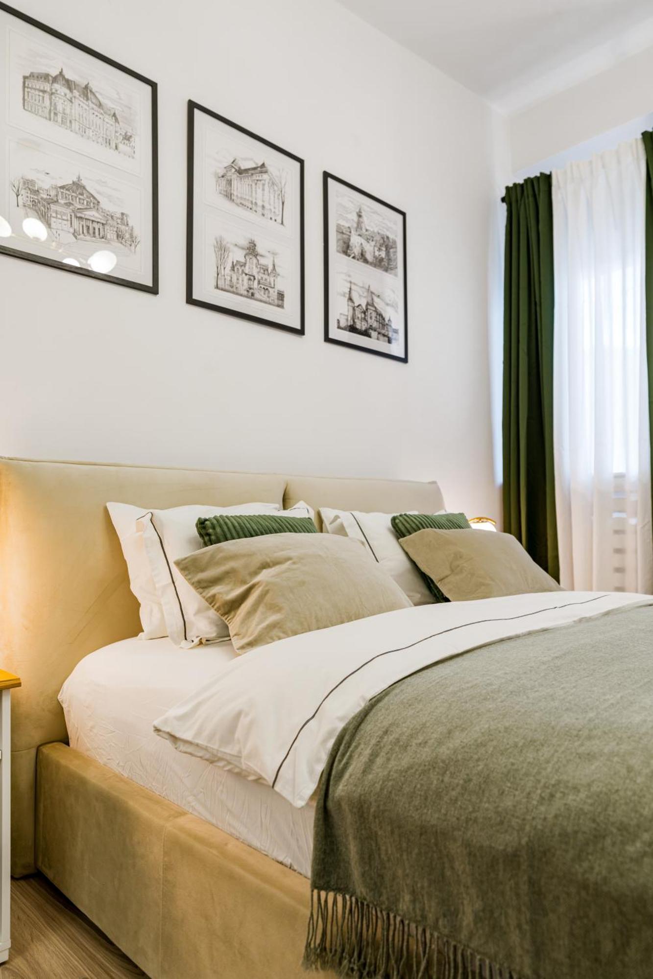 New High Ceilings - Cozy - Athenee Palace *