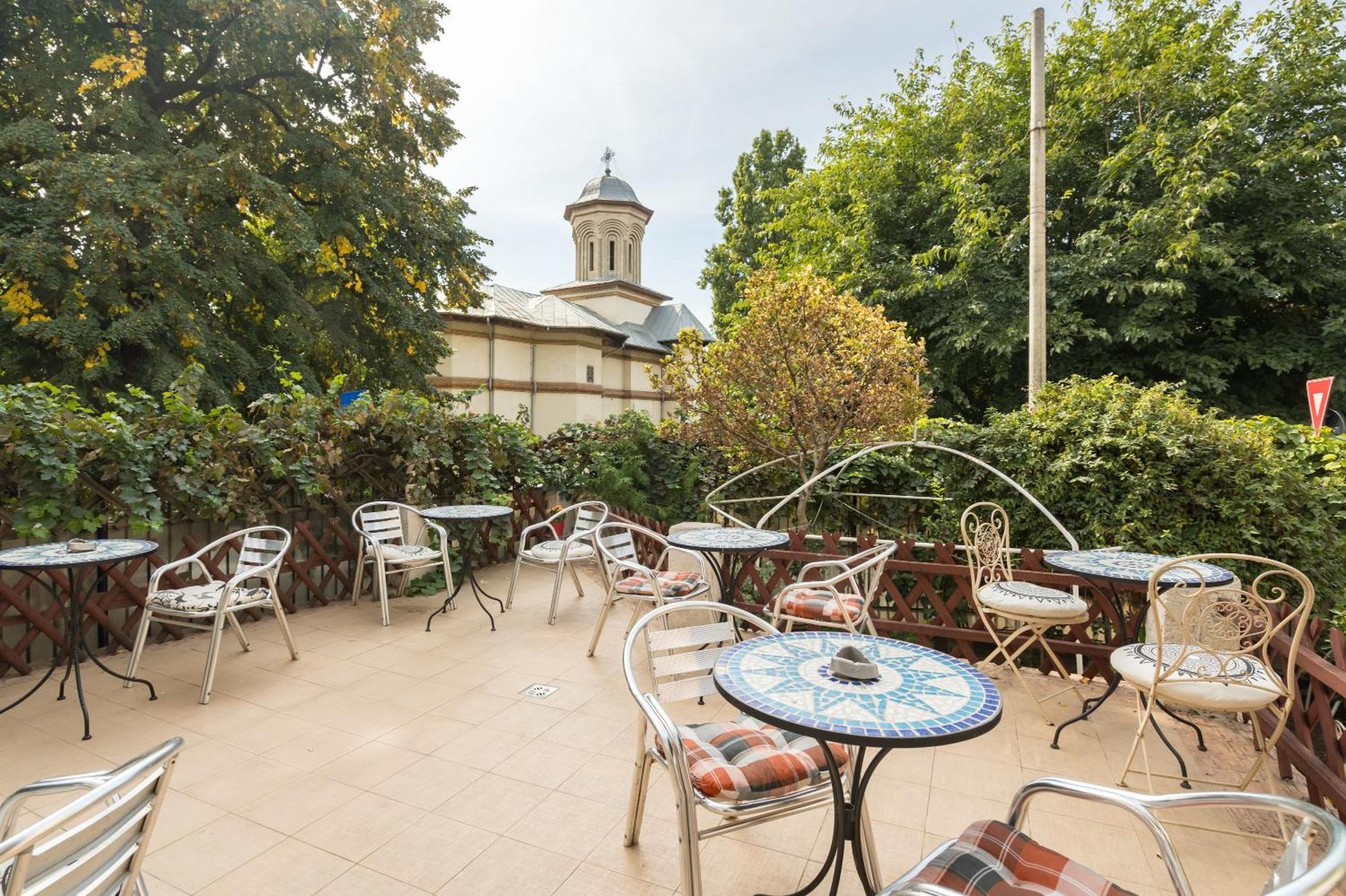 Hotel Flowers Grand 3*