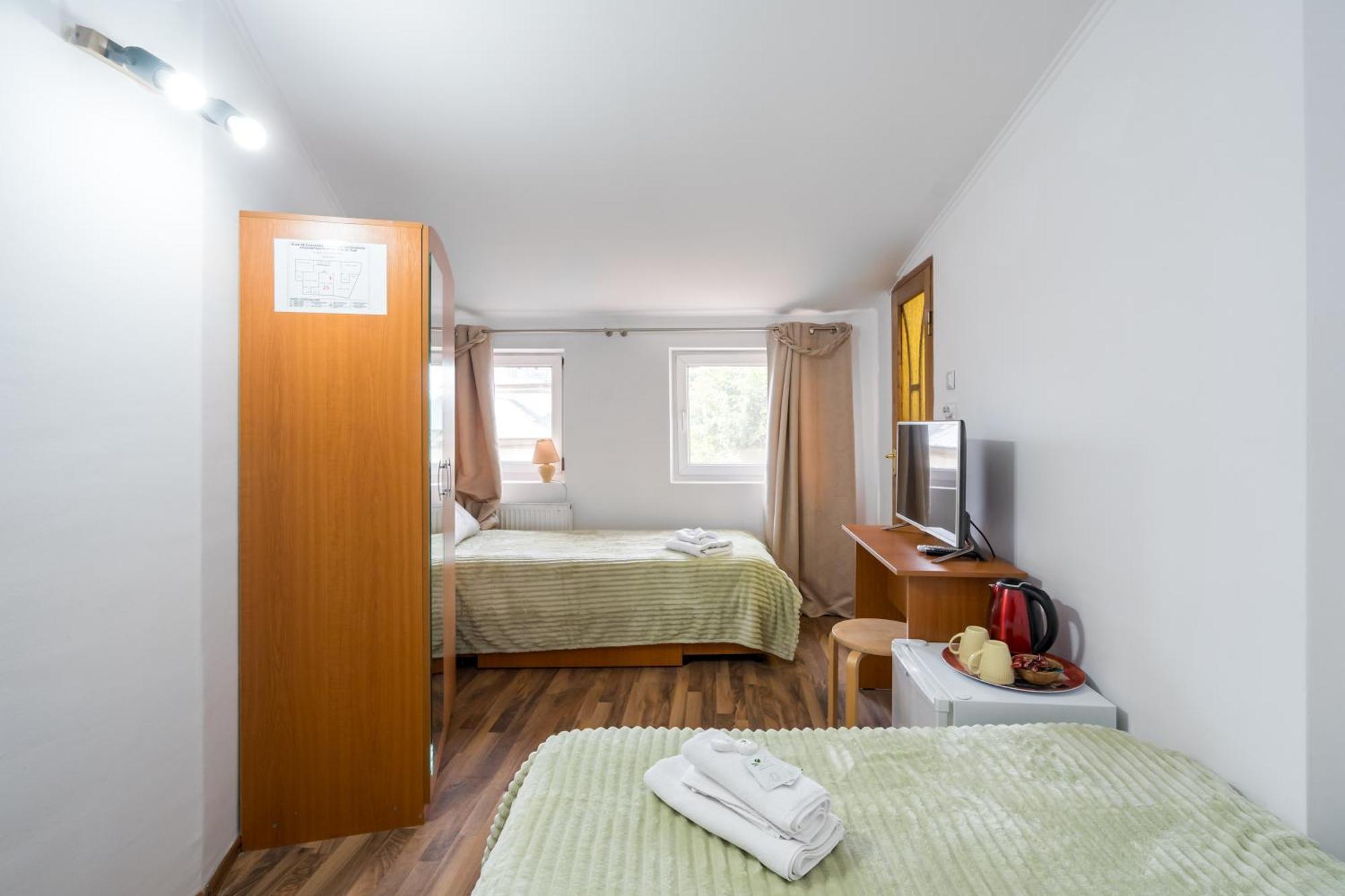 Hotel Flowers Grand 3*