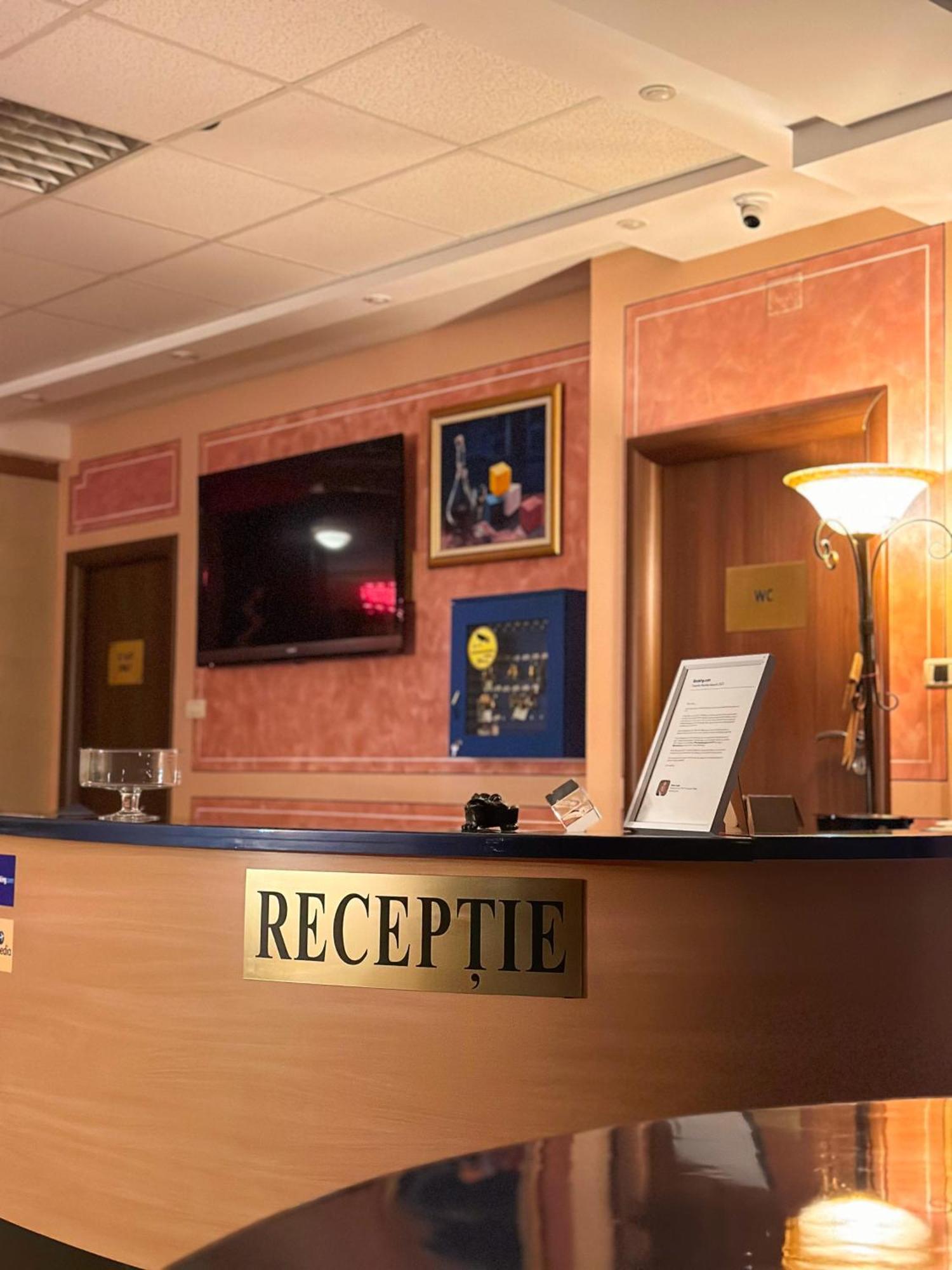 Francesca Aparthotel