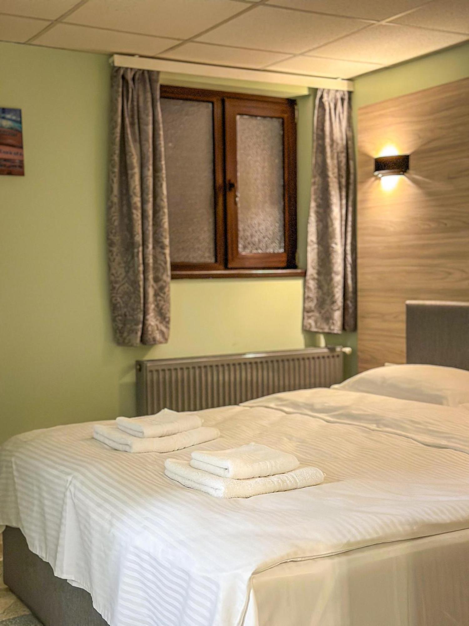 Francesca Aparthotel