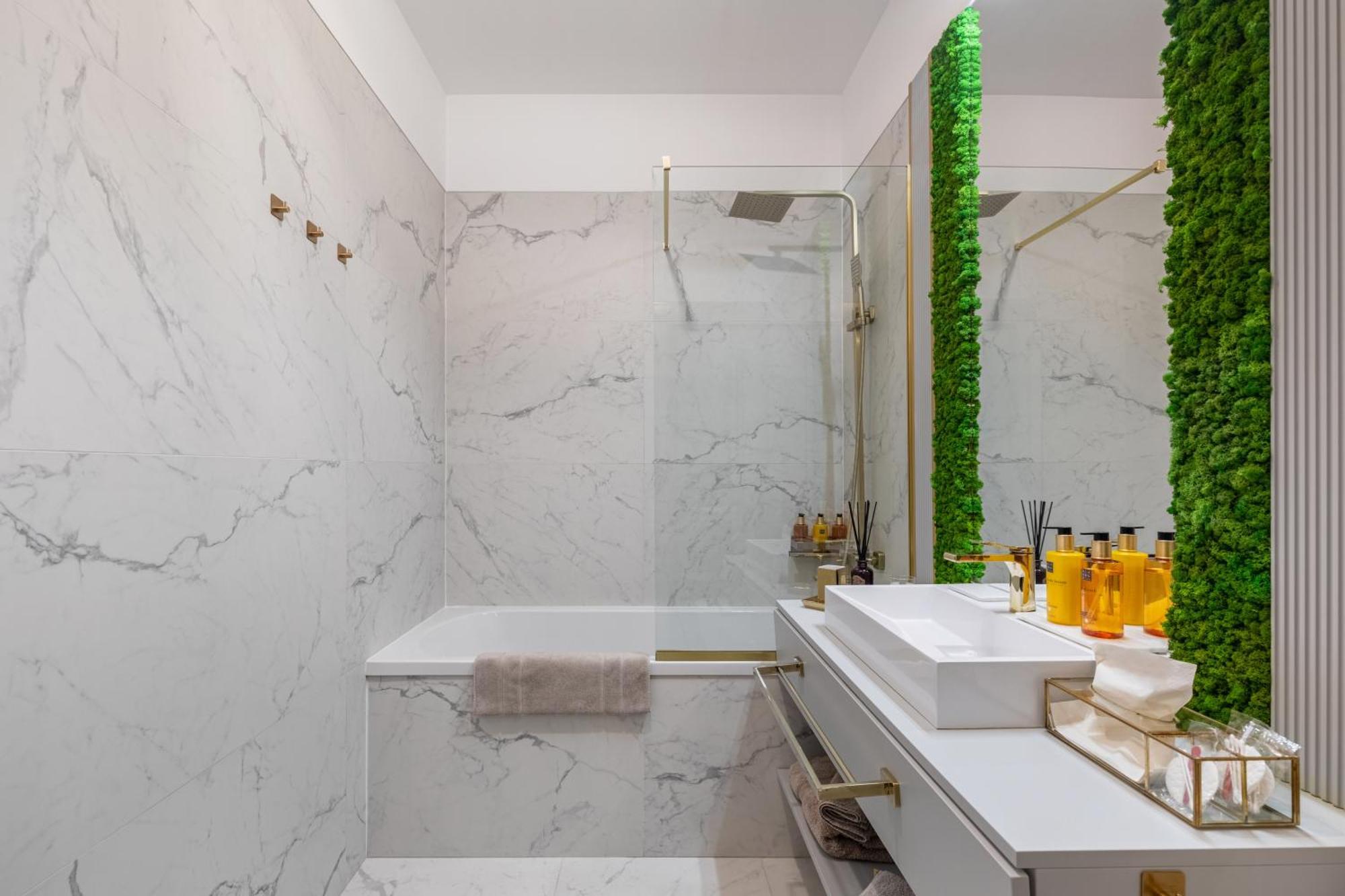 Urbanstay - Herastrau Luxury Apartment Bucharest
