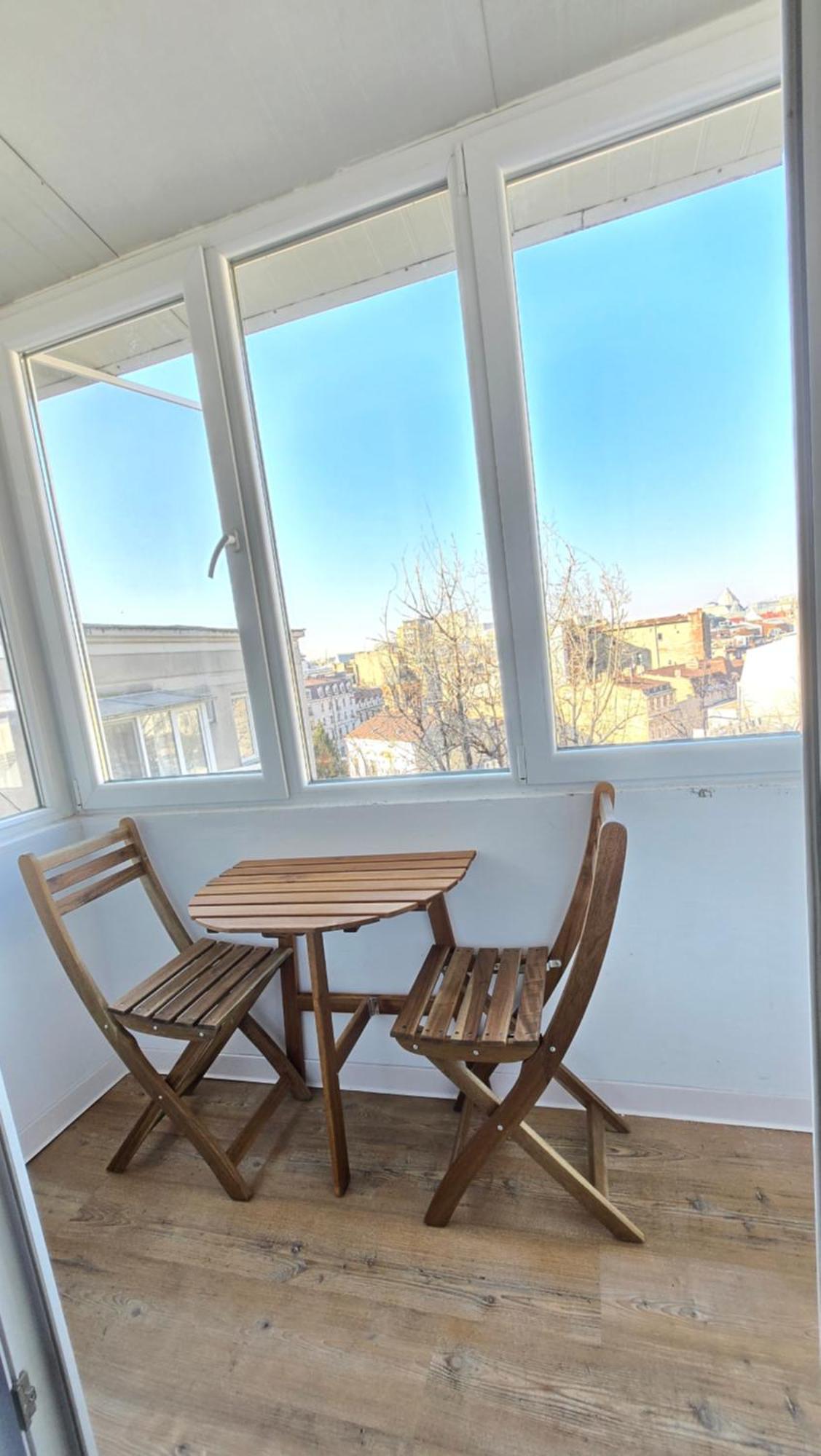 Old Town Apartment *