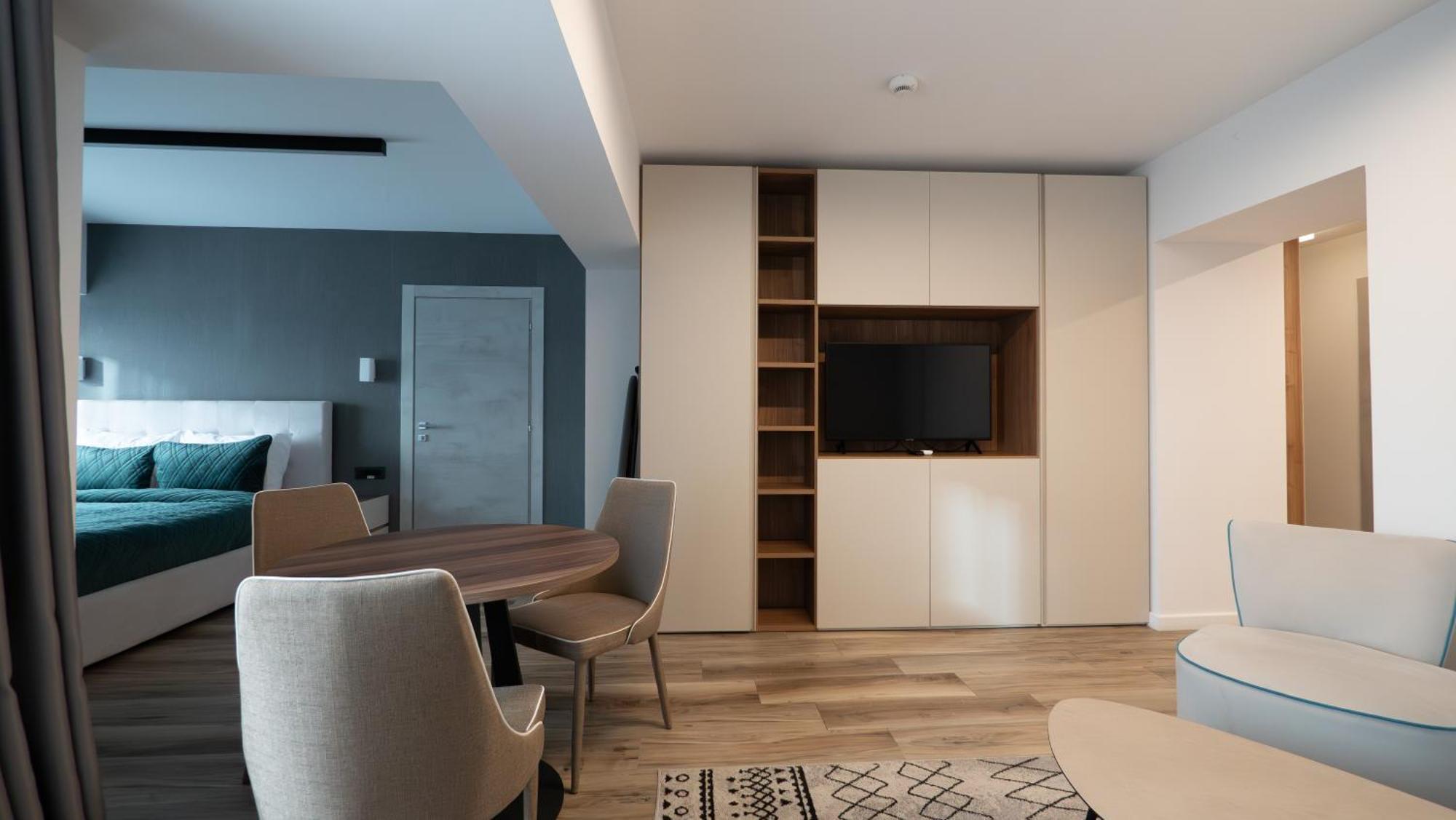 Novos Luxury Hotel