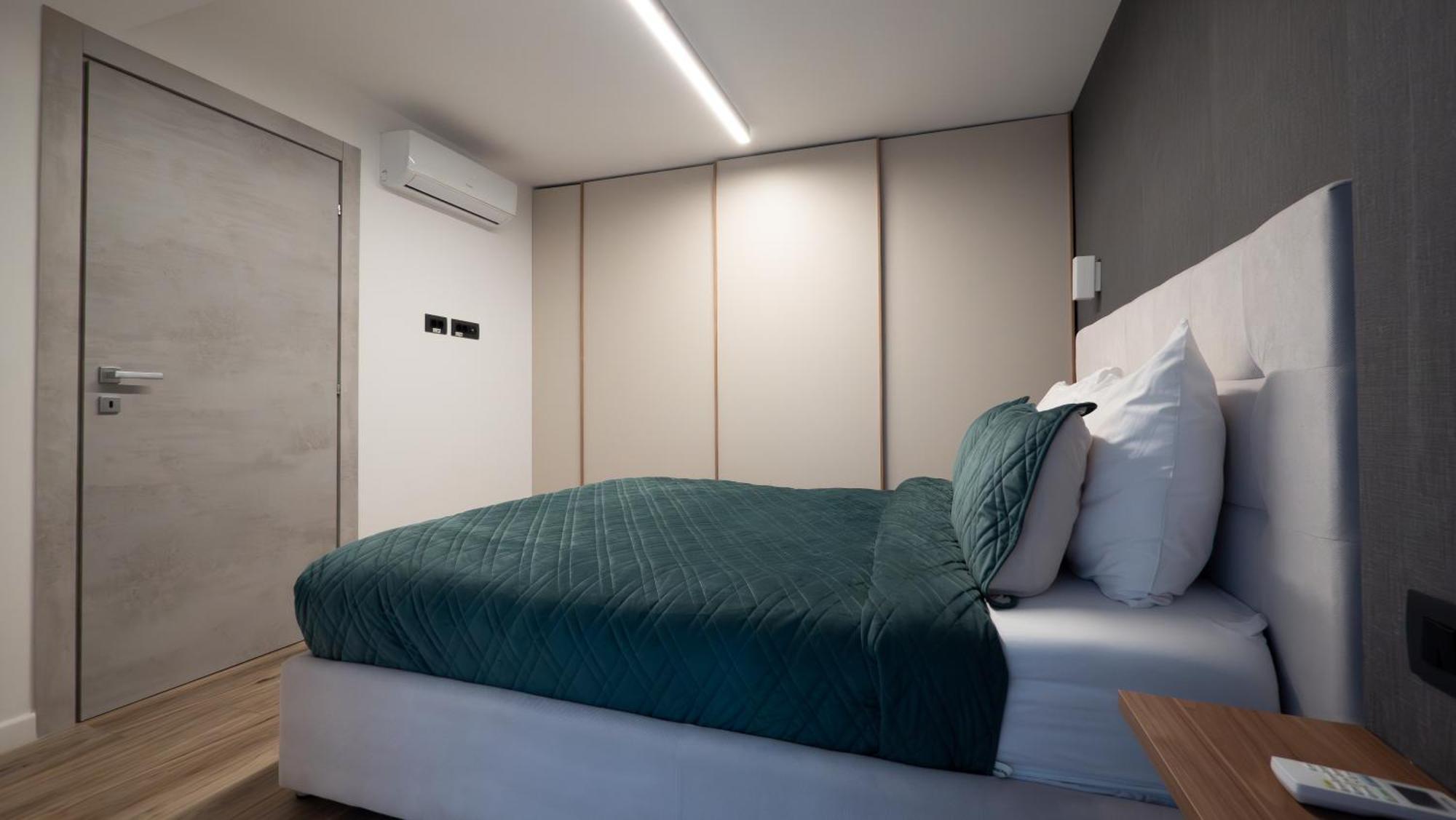 Novos Luxury Hotel