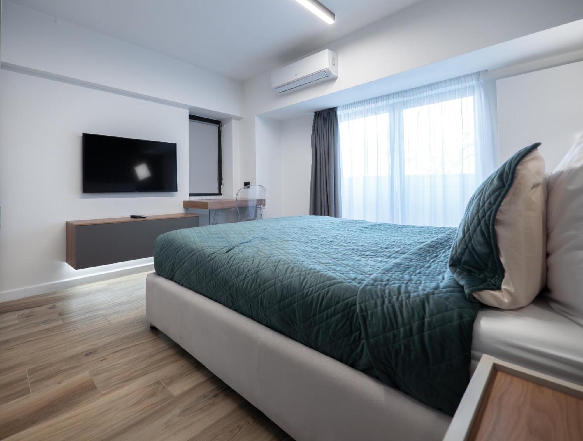 Novos Luxury Hotel