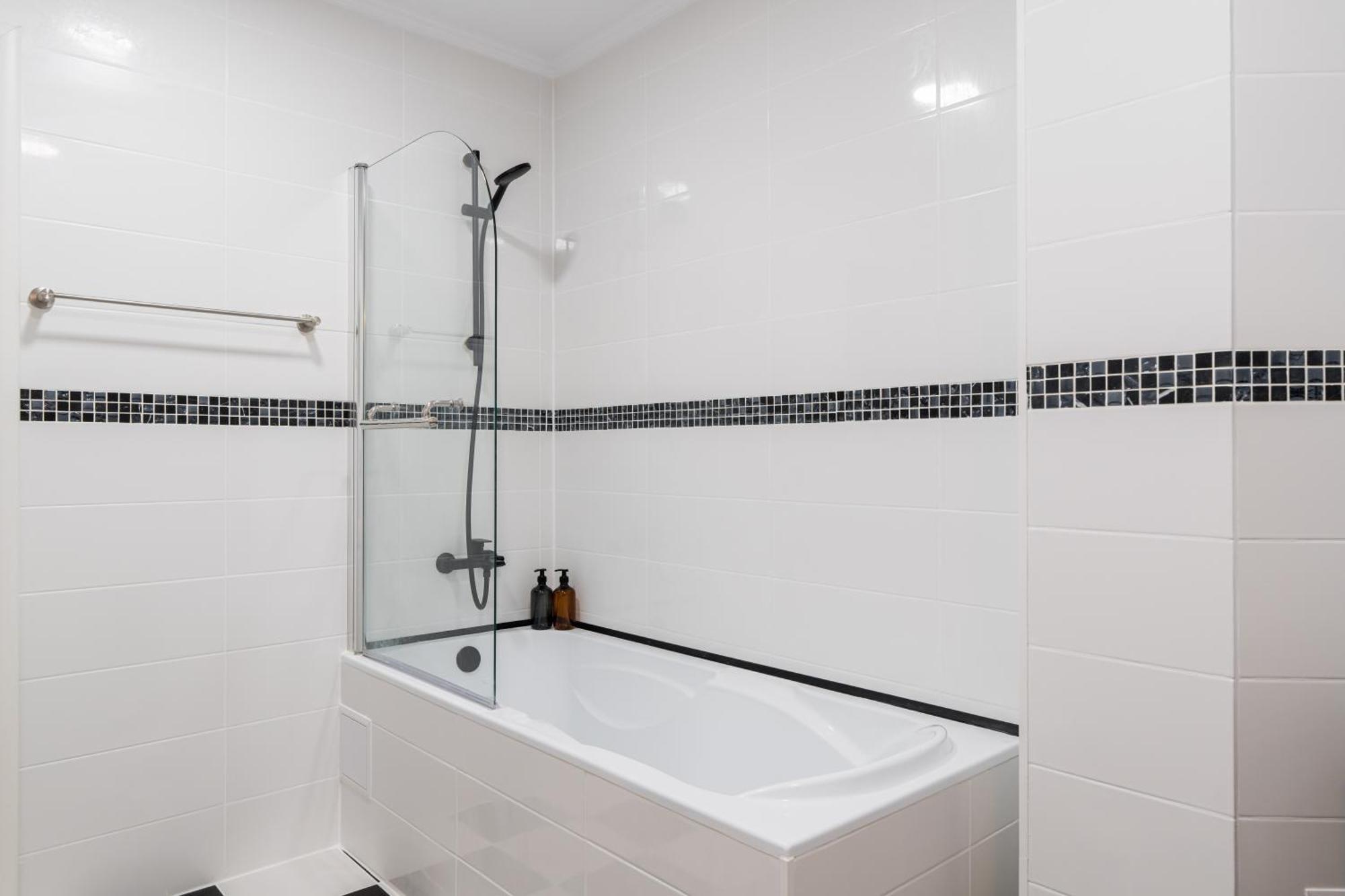 Downtown Calea Victoriei 100 Jacuzzi&sauna&bathtub
