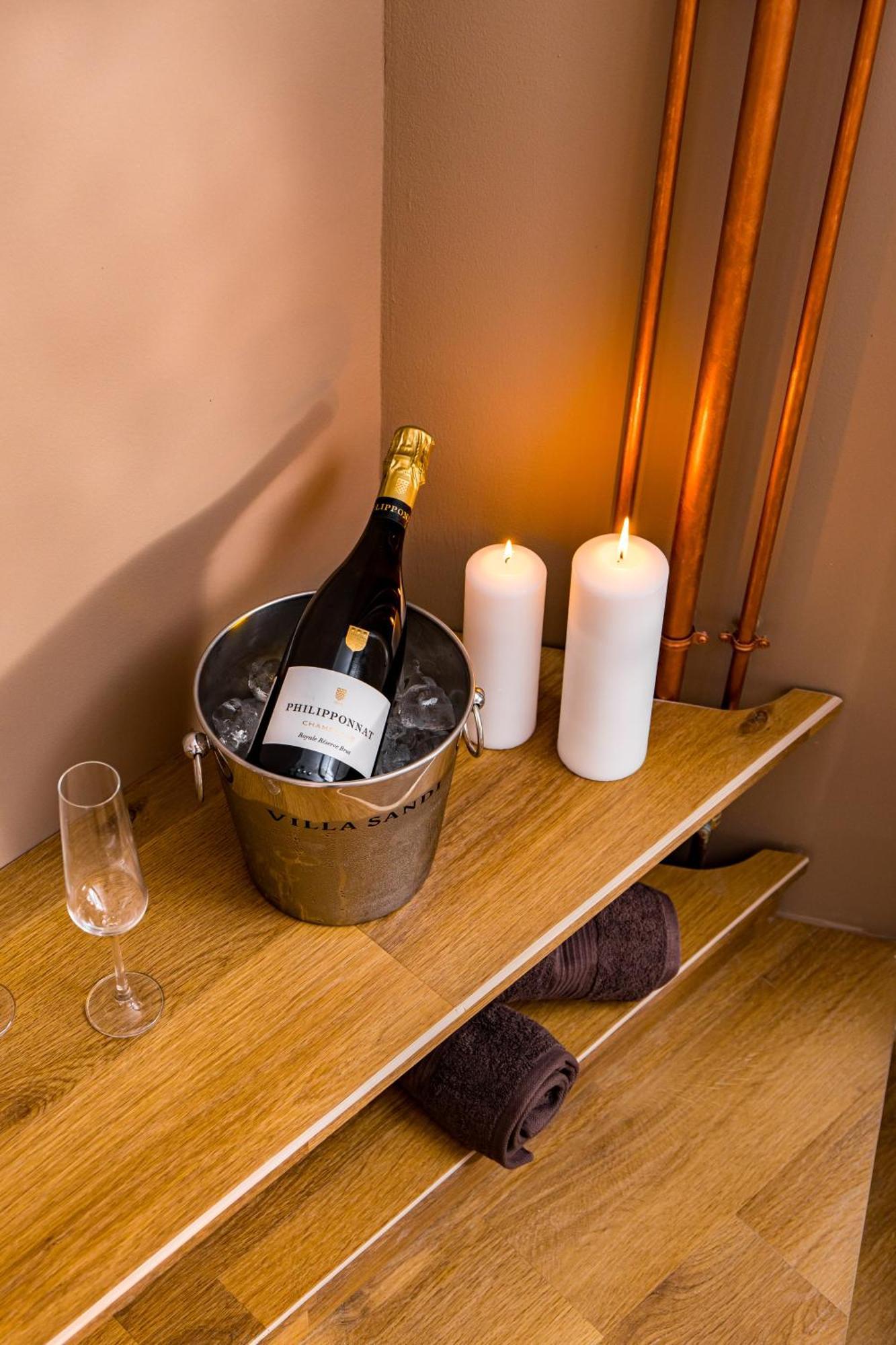 Apartment Downtown Calea Victoriei 100 Jacuzzi&sauna&bathtub Bucharest