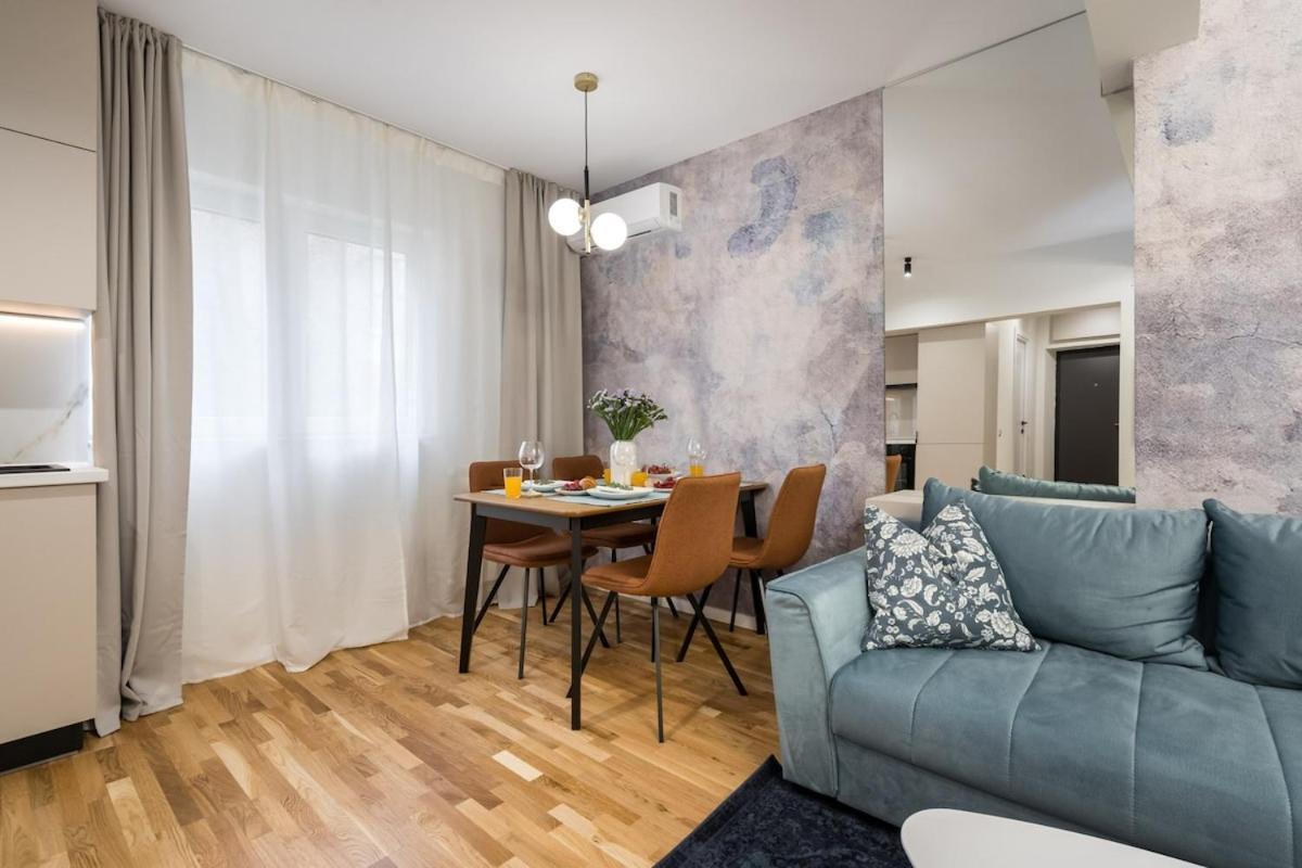 Apartment Stylish 2br Flat - Calea Victoriei Bucharest