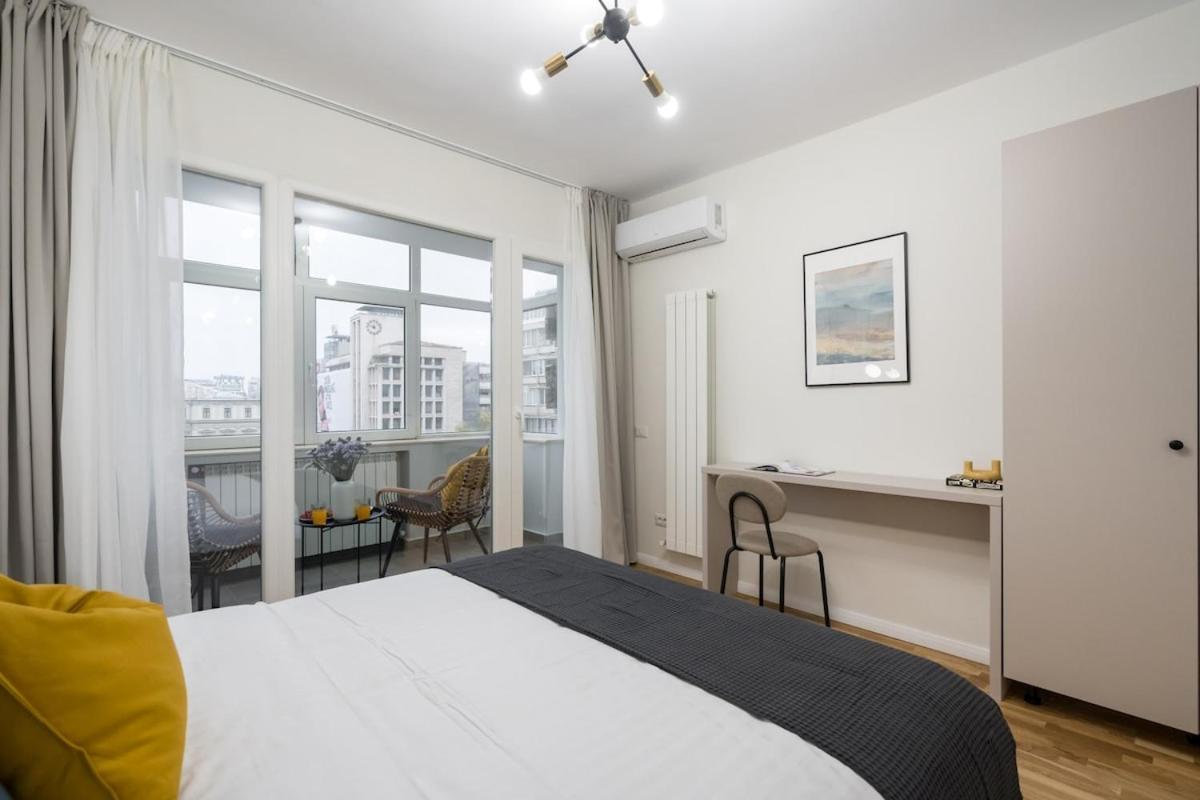 Stylish 2br Flat - Calea Victoriei Apartment Bucharest