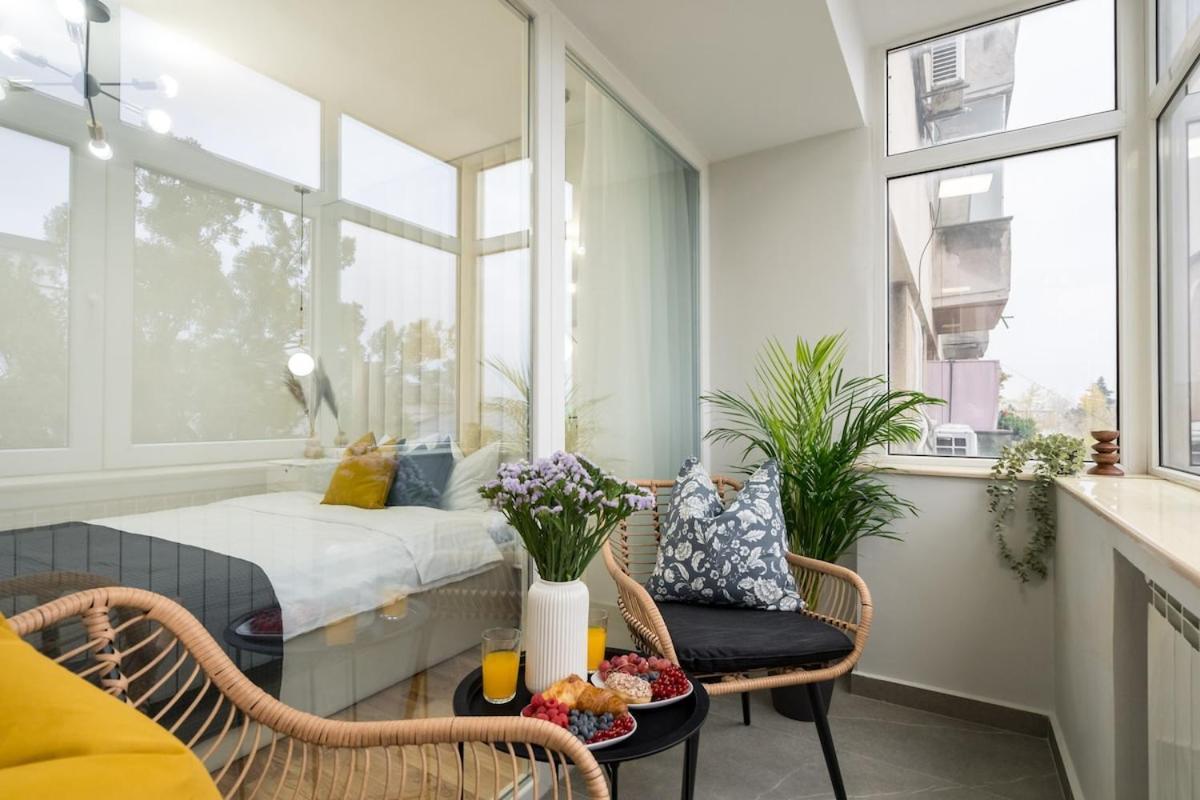 Stylish 2br Flat - Calea Victoriei Bucharest