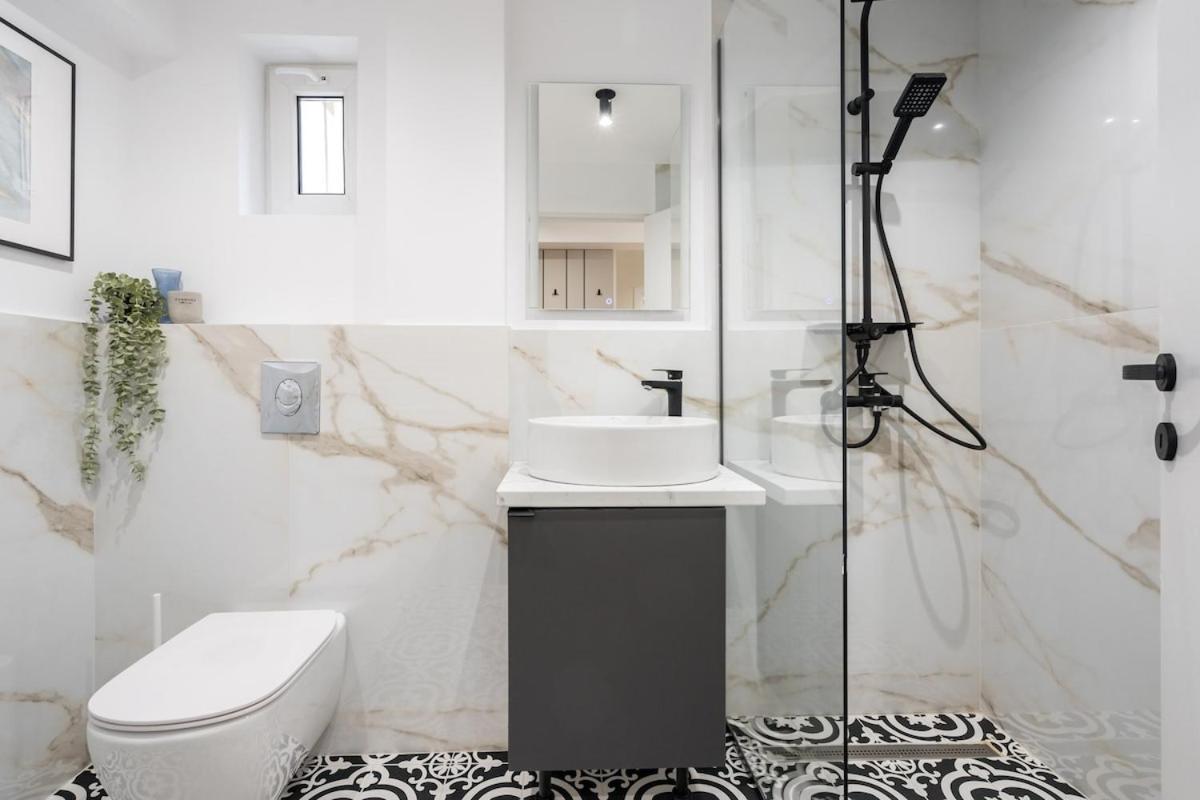 Stylish 2br Flat - Calea Victoriei Apartment Bucharest