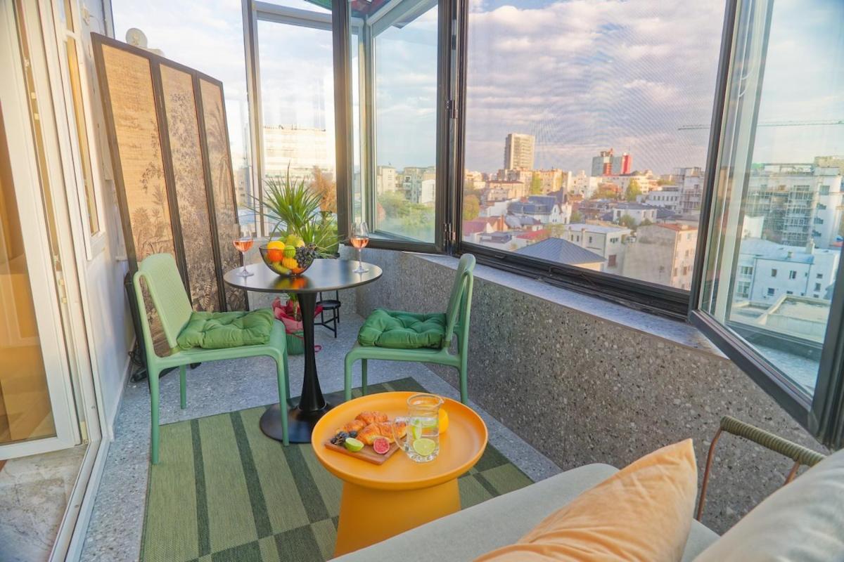 Closer To The Sun - Warm Apartment