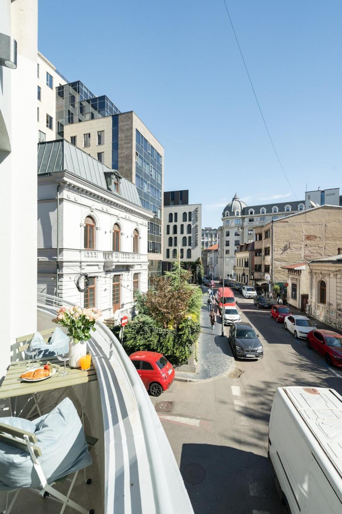 Breathtaking Spacious 2br - Center Apartment *