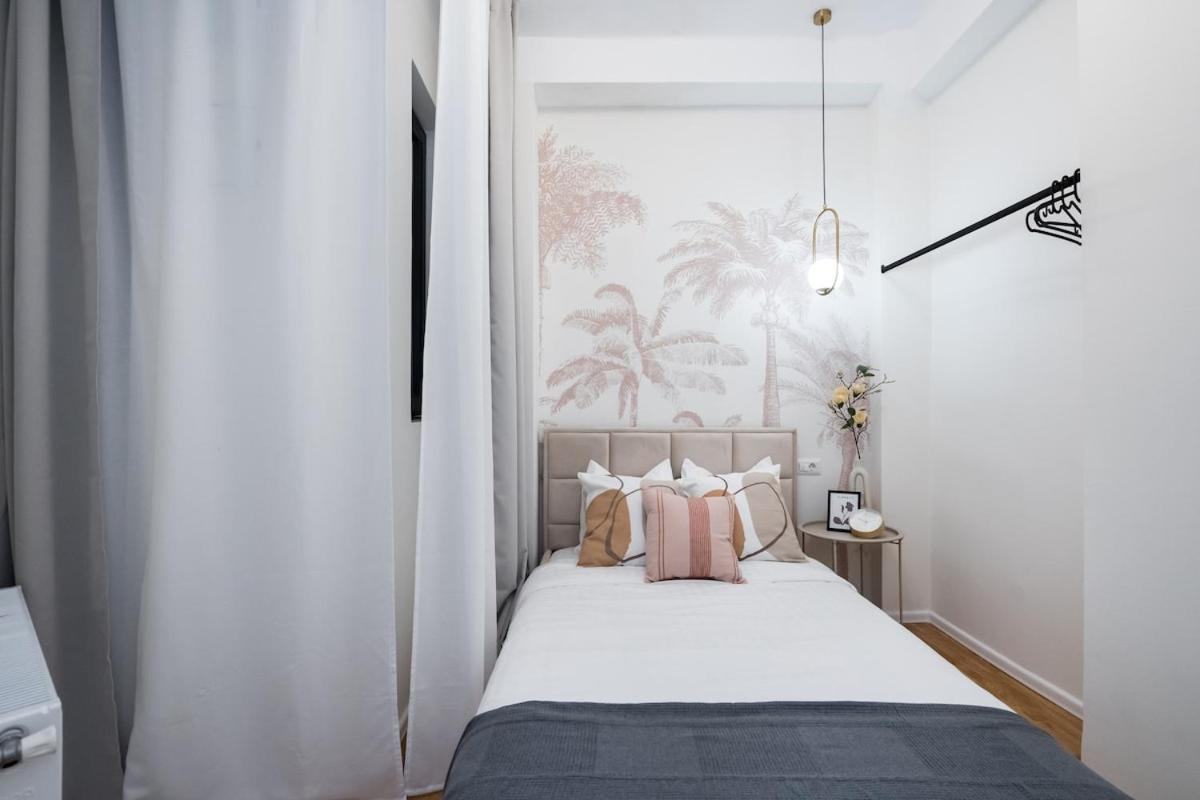 Breathtaking Spacious 2br - Center * Bucharest