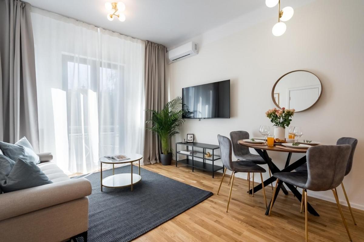 Breathtaking Spacious 2br - Center * Bucharest