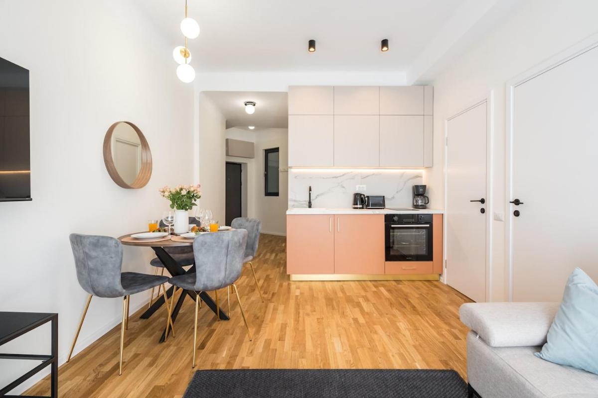 Breathtaking Spacious 2br - Center Bucharest
