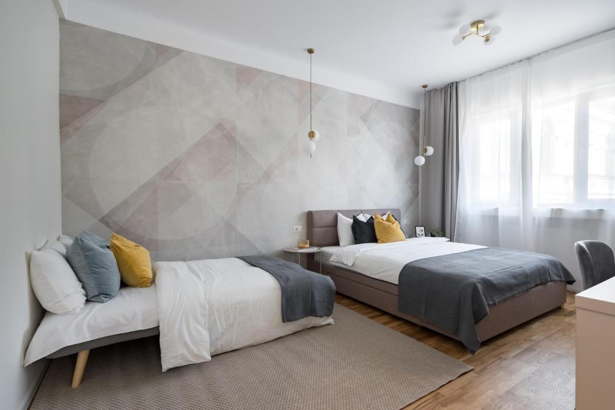 Apartment Breathtaking Spacious 2br - Center