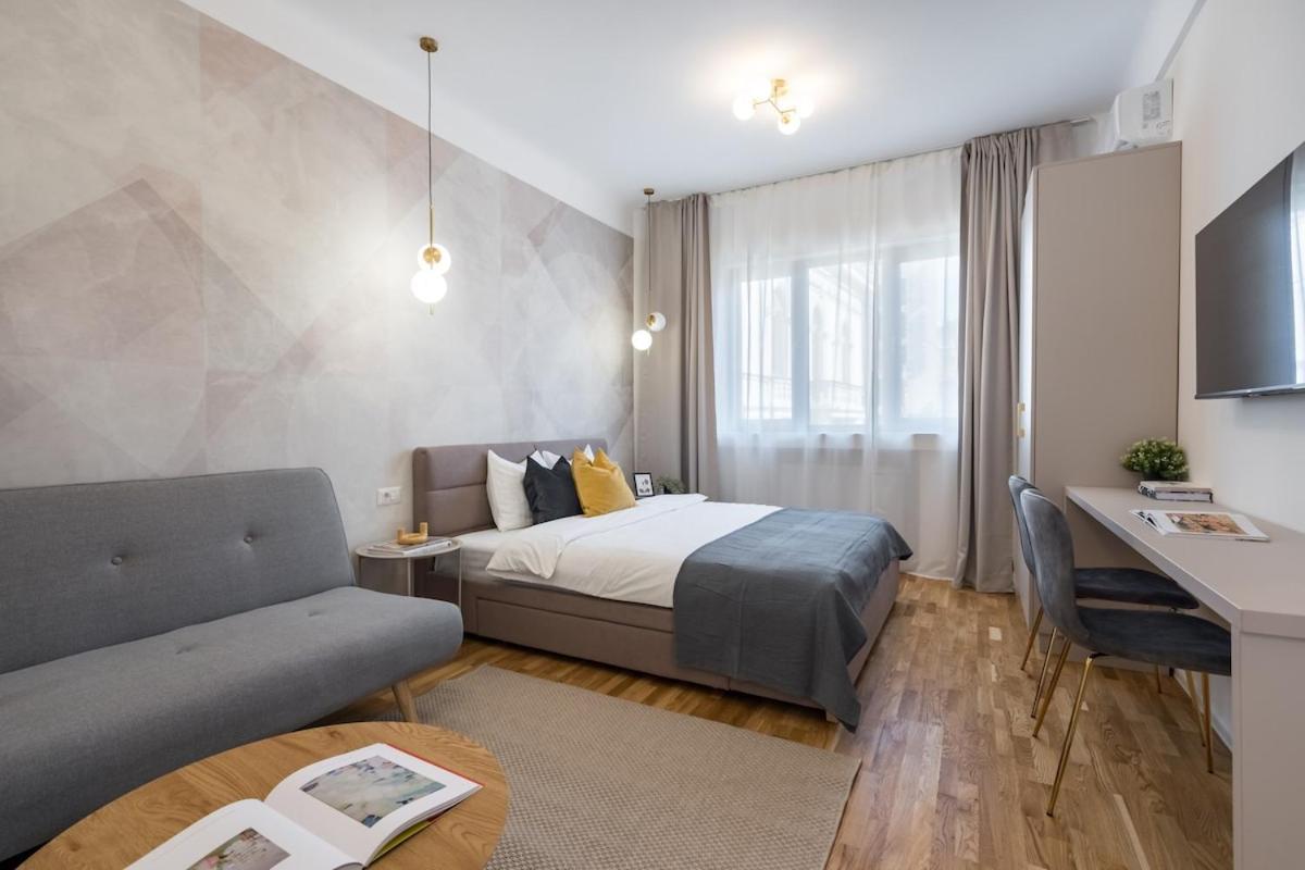 Breathtaking Spacious 2br - Center Apartment *