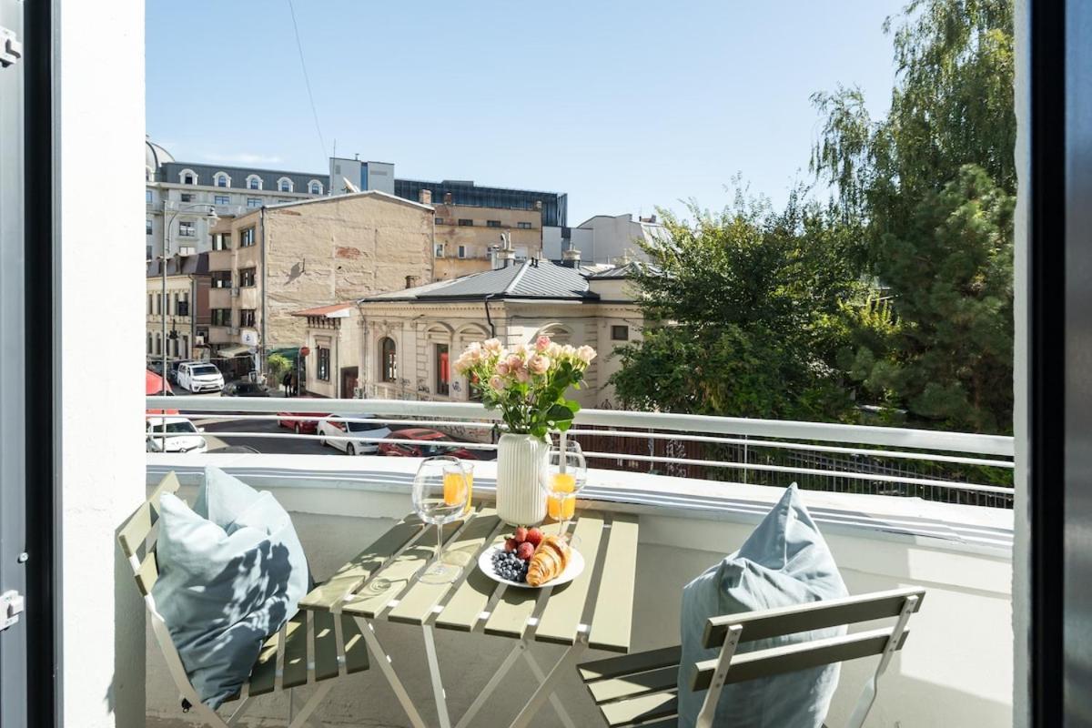 Breathtaking Spacious 2br - Center