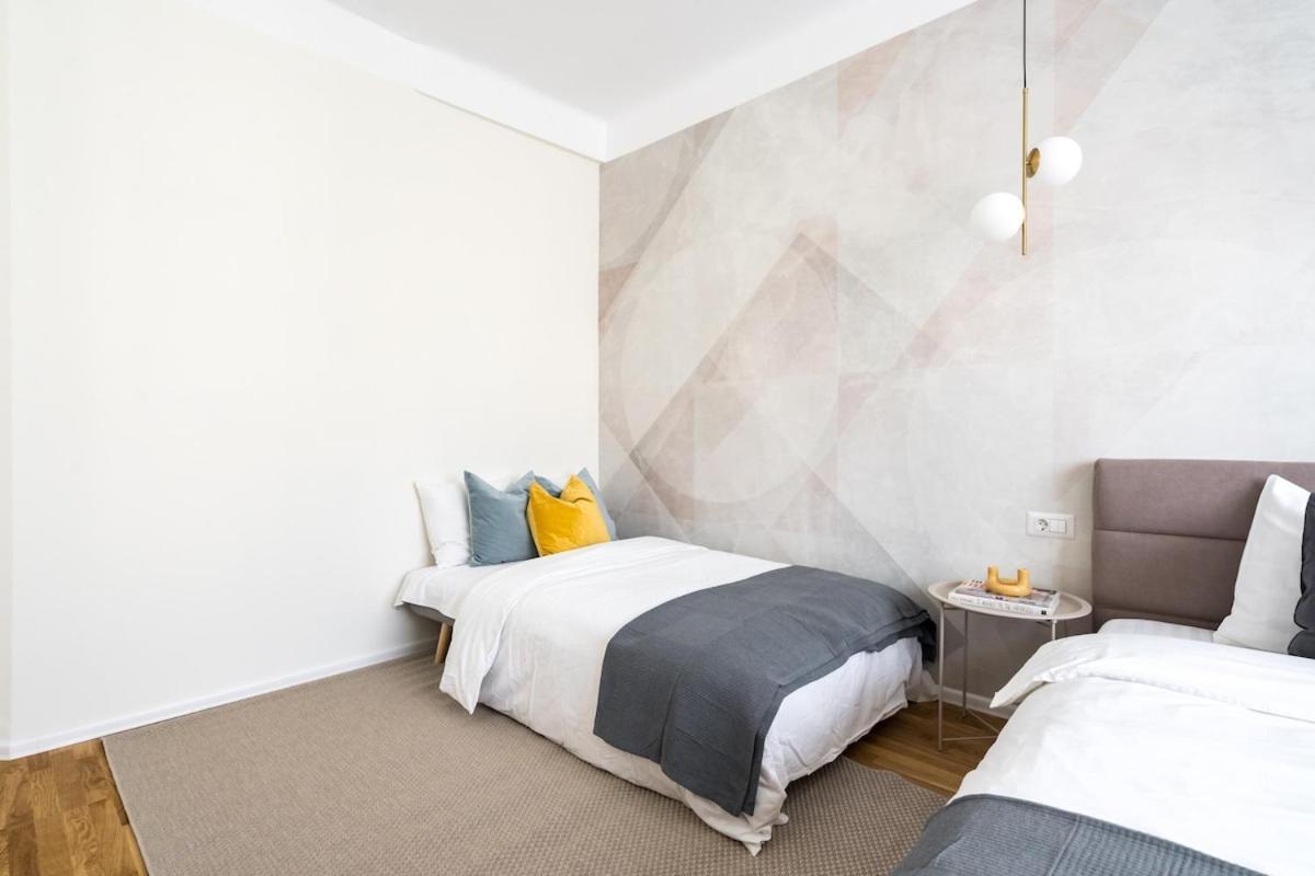 Breathtaking Spacious 2br - Center Bucharest