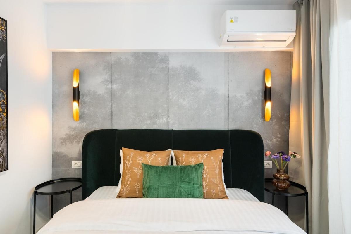 Sunny 2br Large Midtown Flat - 3 Superb Balconies Bucareste