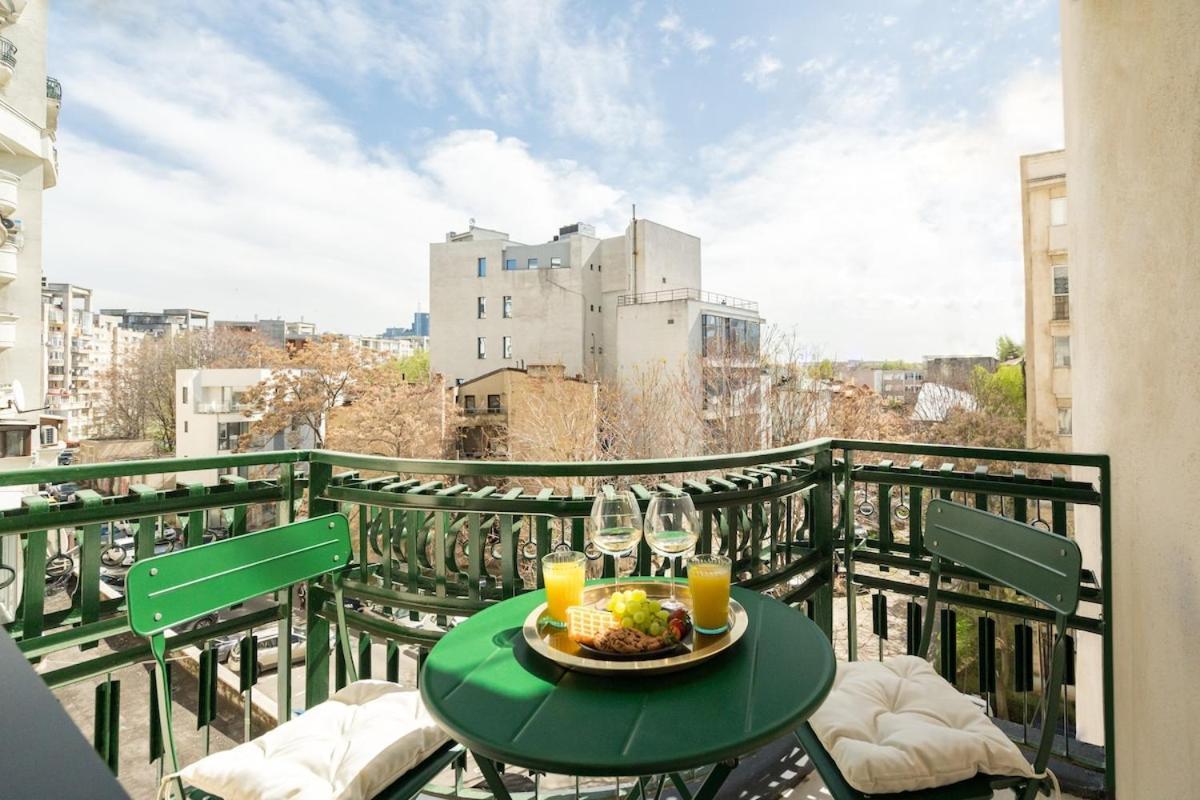 Sunny 2br Large Midtown Flat - 3 Superb Balconies Bucareste