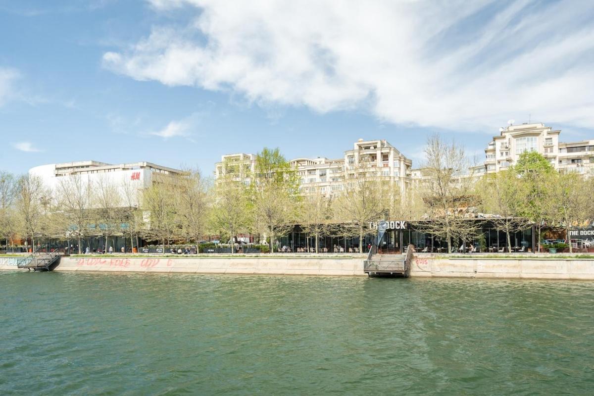 Sunny 2br Large Midtown Flat - 3 Superb Balconies Apartamento