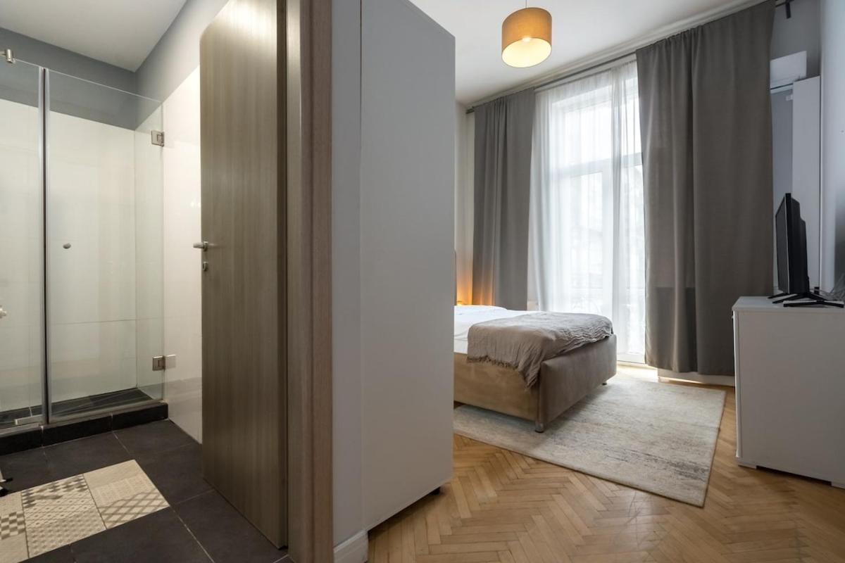 Apartment Sunny Large Flat - Amzei Square - Superb Balcony