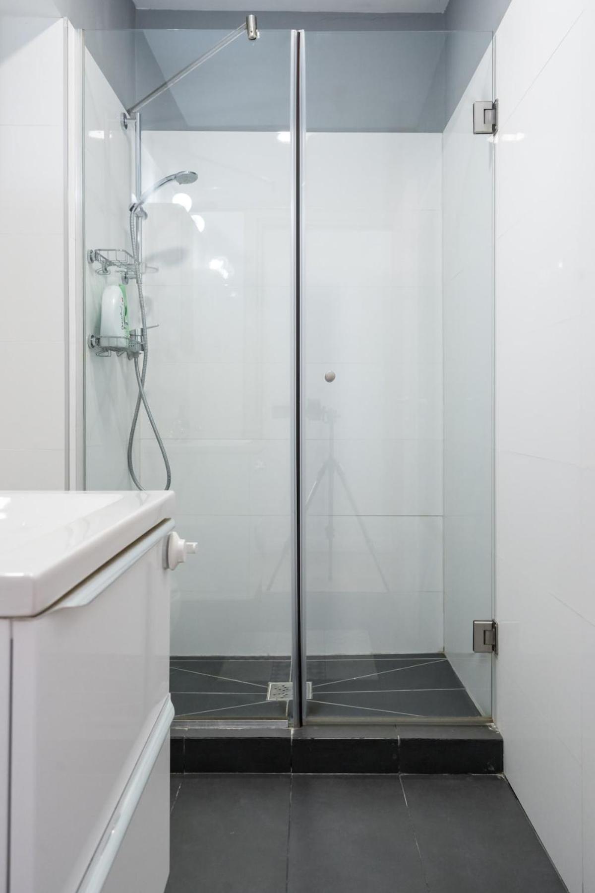 Sunny Large Flat - Amzei Square - Superb Balcony Apartment