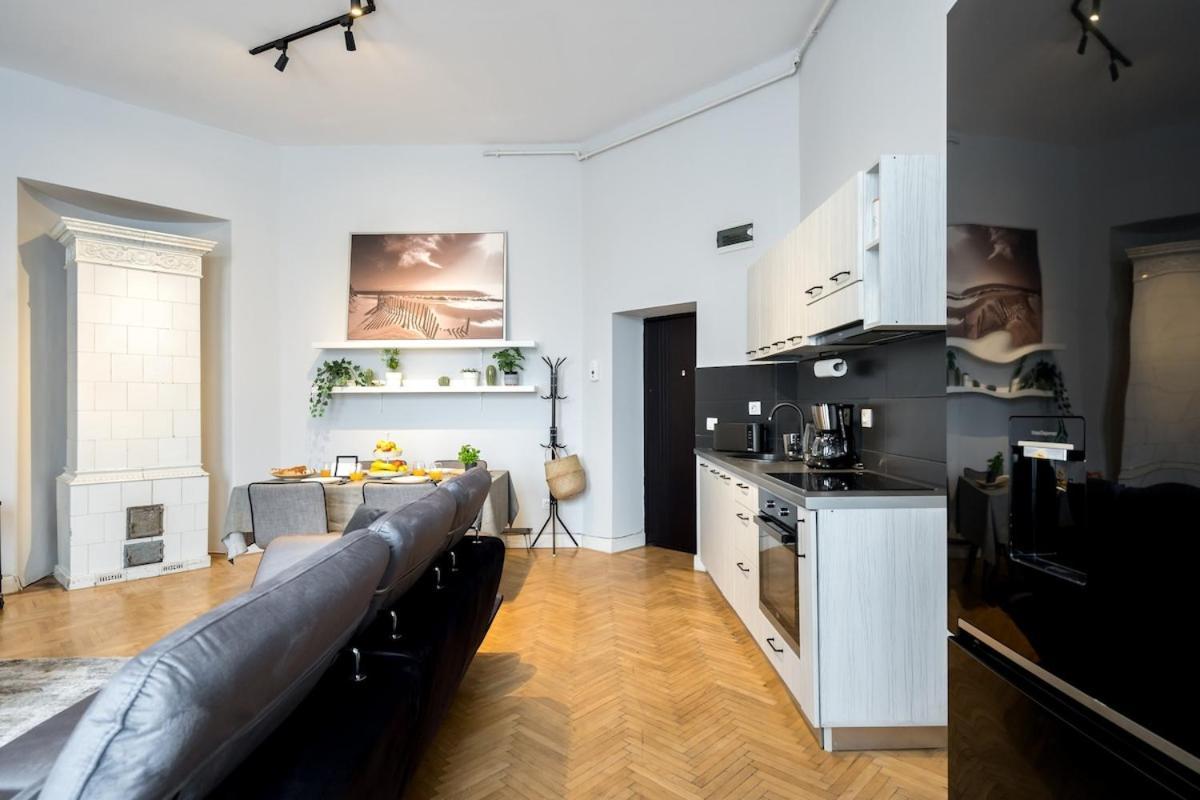 Apartment Sunny Large Flat - Amzei Square - Superb Balcony