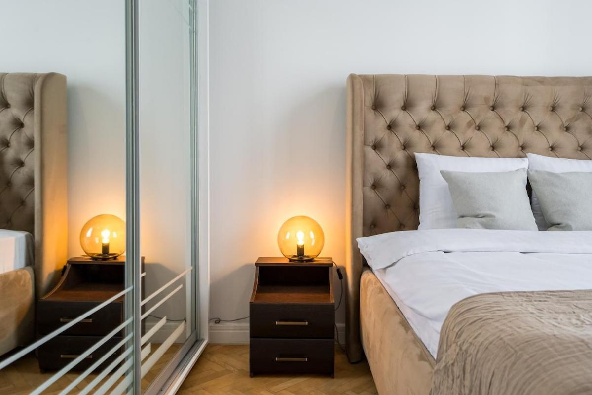Sunny Large Flat - Amzei Square - Superb Balcony Apartment Bucharest