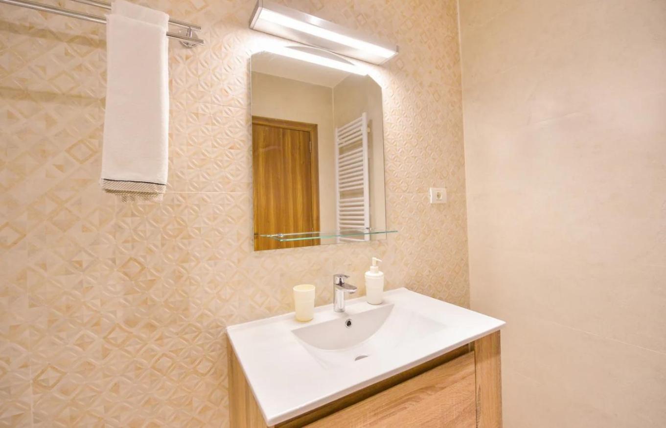 Spacious Deluxe Old Town-free Parking