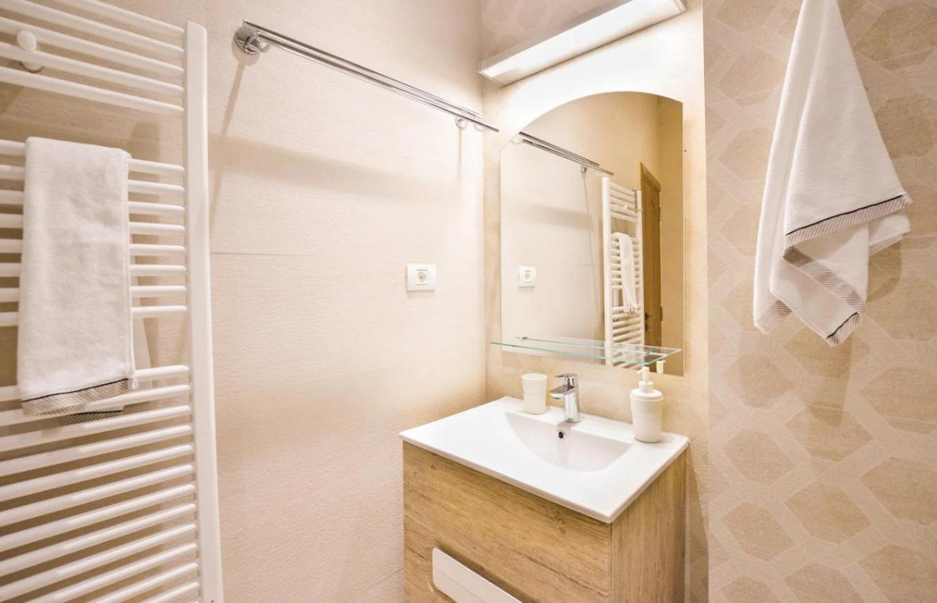 Spacious Deluxe Old Town-free Parking Apartment Bucharest