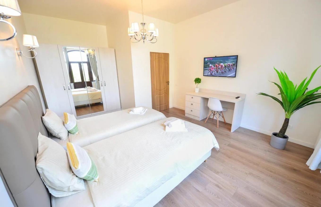 Apartment Spacious Deluxe Old Town-free Parking *