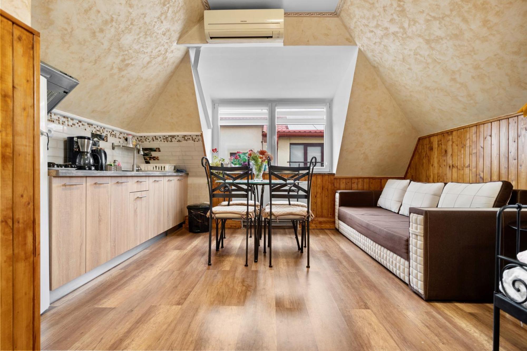Apartament Luxurious With Lush Garden And Huge Terrace Near Herastrau Park *