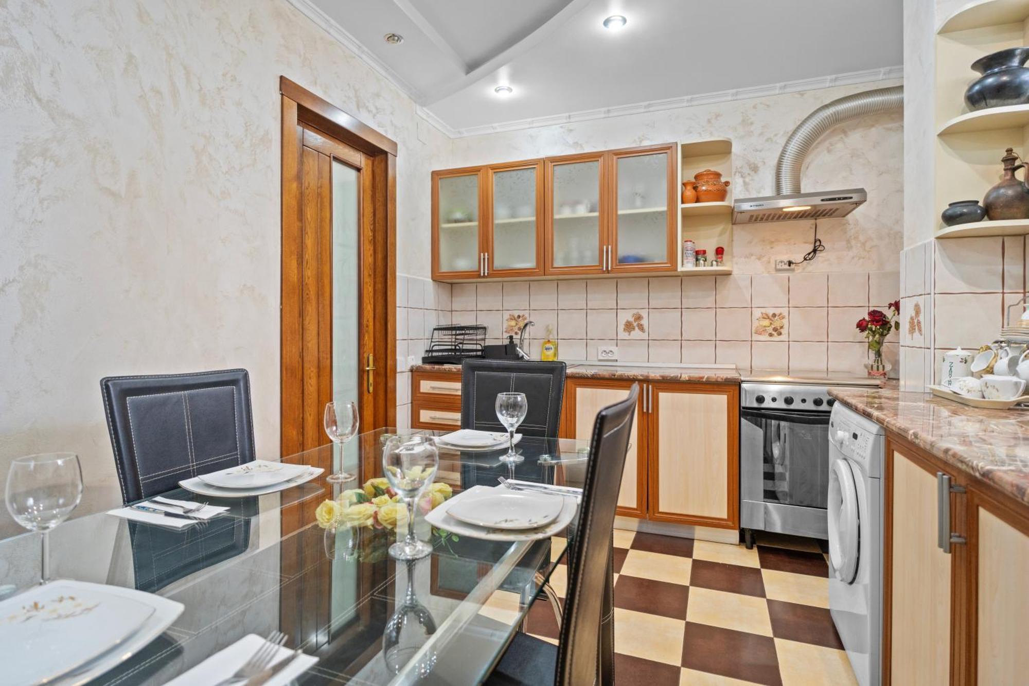 Apartament Luxurious With Lush Garden And Huge Terrace Near Herastrau Park Bucureşti