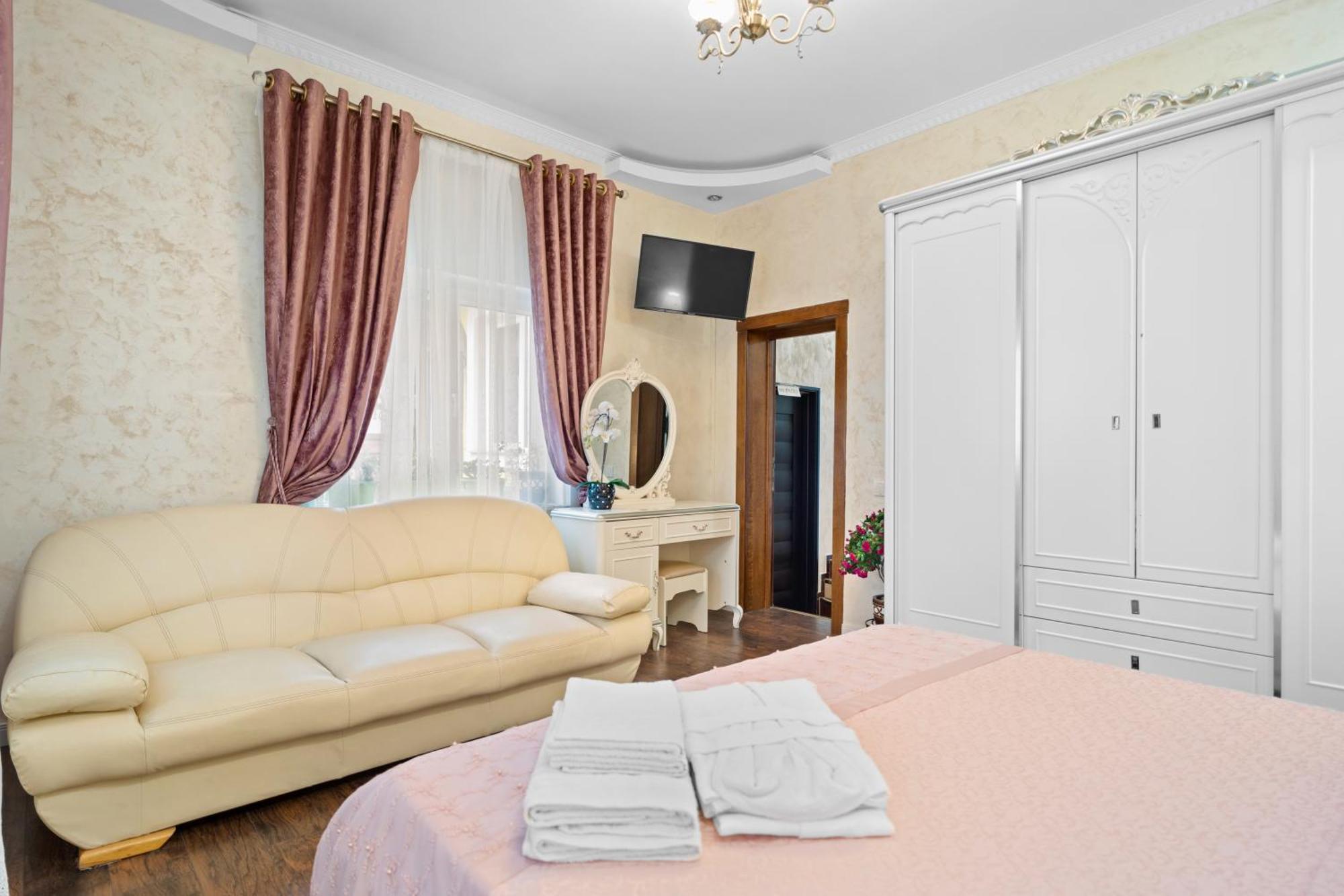 Apartment Luxurious With Lush Garden And Huge Terrace Near Herastrau Park *